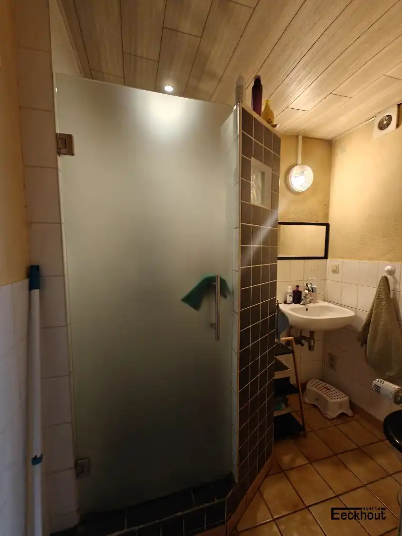 Opbrengsteigendom bestaande uit 3 appartementen en garage in Oostende! foto 7