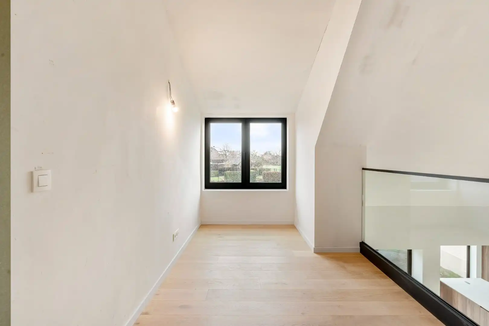 Exclusieve, volledig afgewerkte halfvrijstaande woning na transformatie van bestaande hoeve naar 2 BEN-woningen!  foto 25