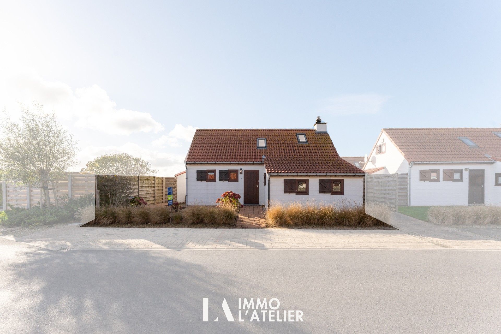 Hoofdfoto van de publicatie: Opgefriste vakantiewoning te Middelkerke.