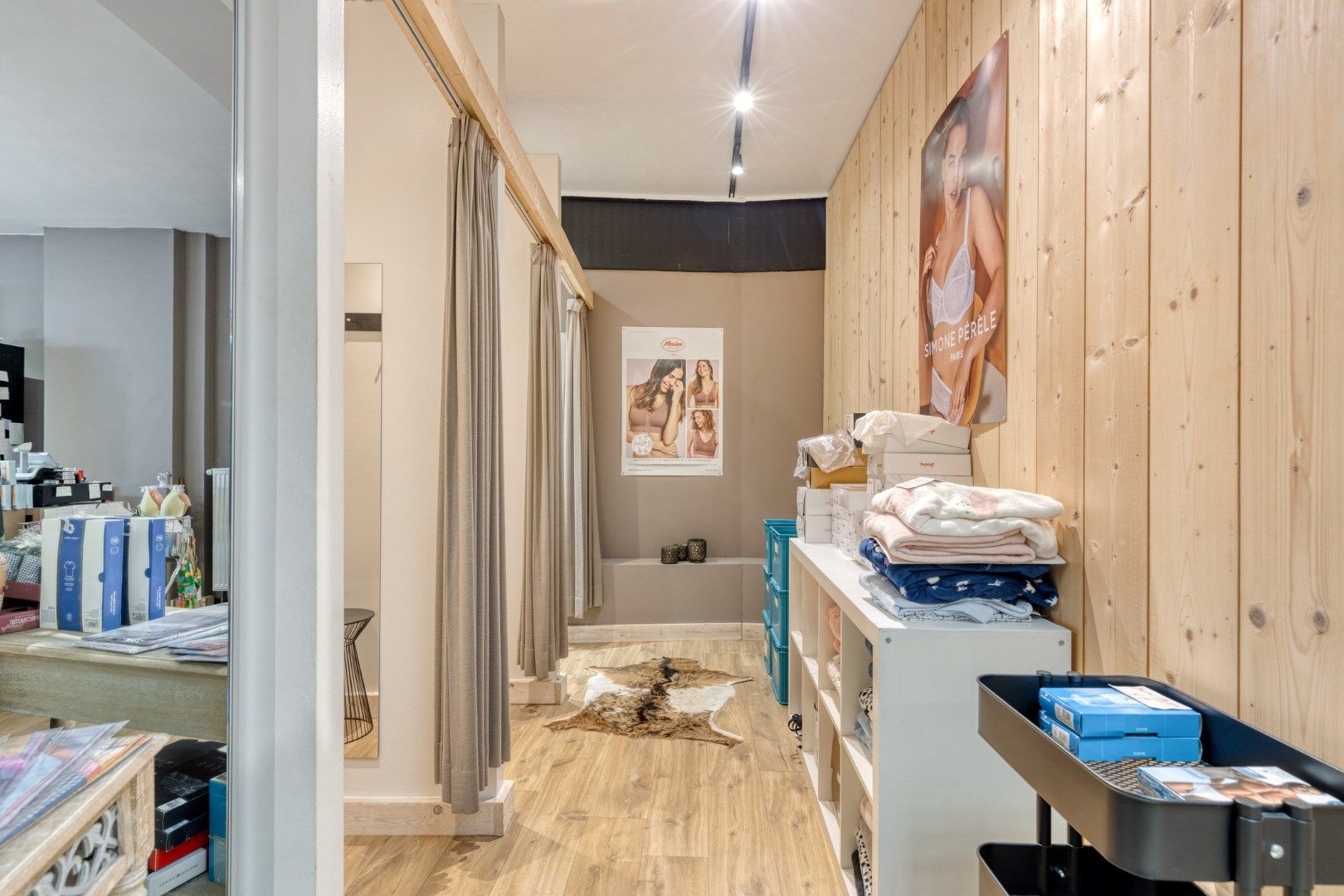Commerciële winkelruimte 153.00m², energielabel C foto 7