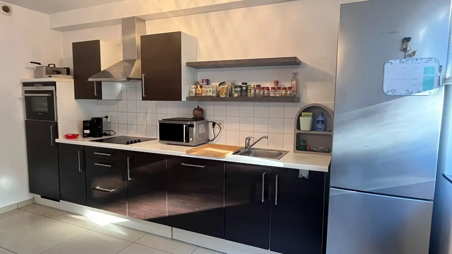 Gelijkvloers appartement met terras en private garage foto 9