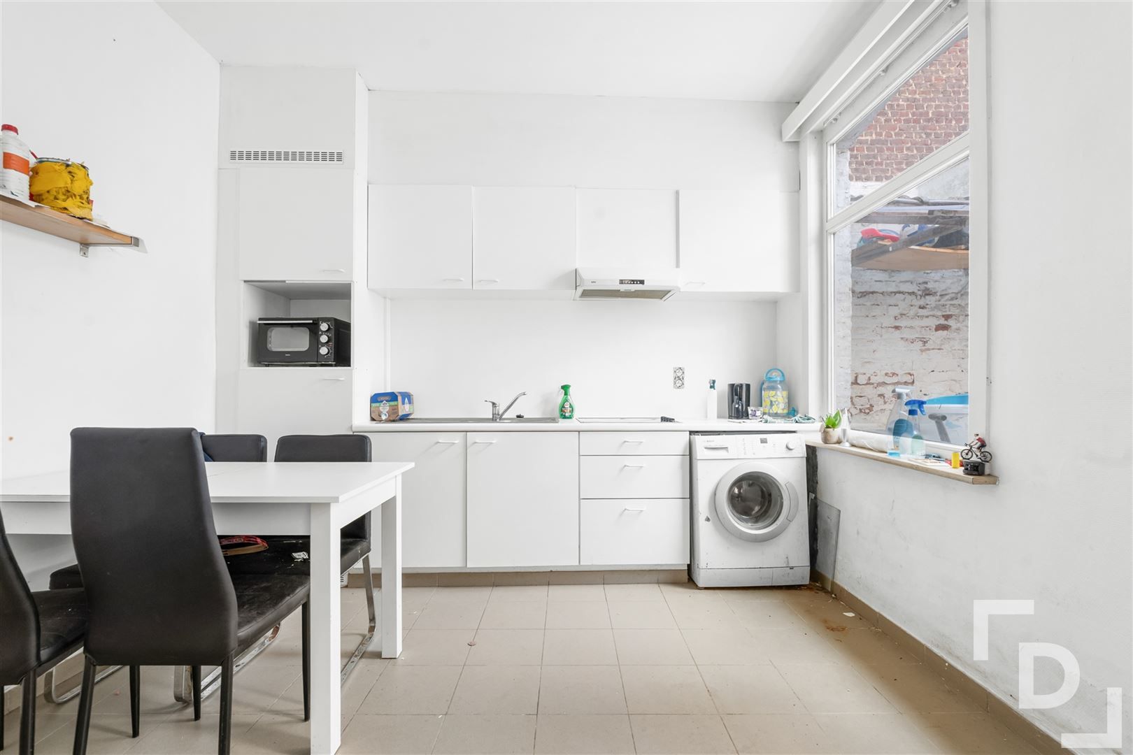 Op te frissen woning te koop in het centrum van Ieper. foto 5