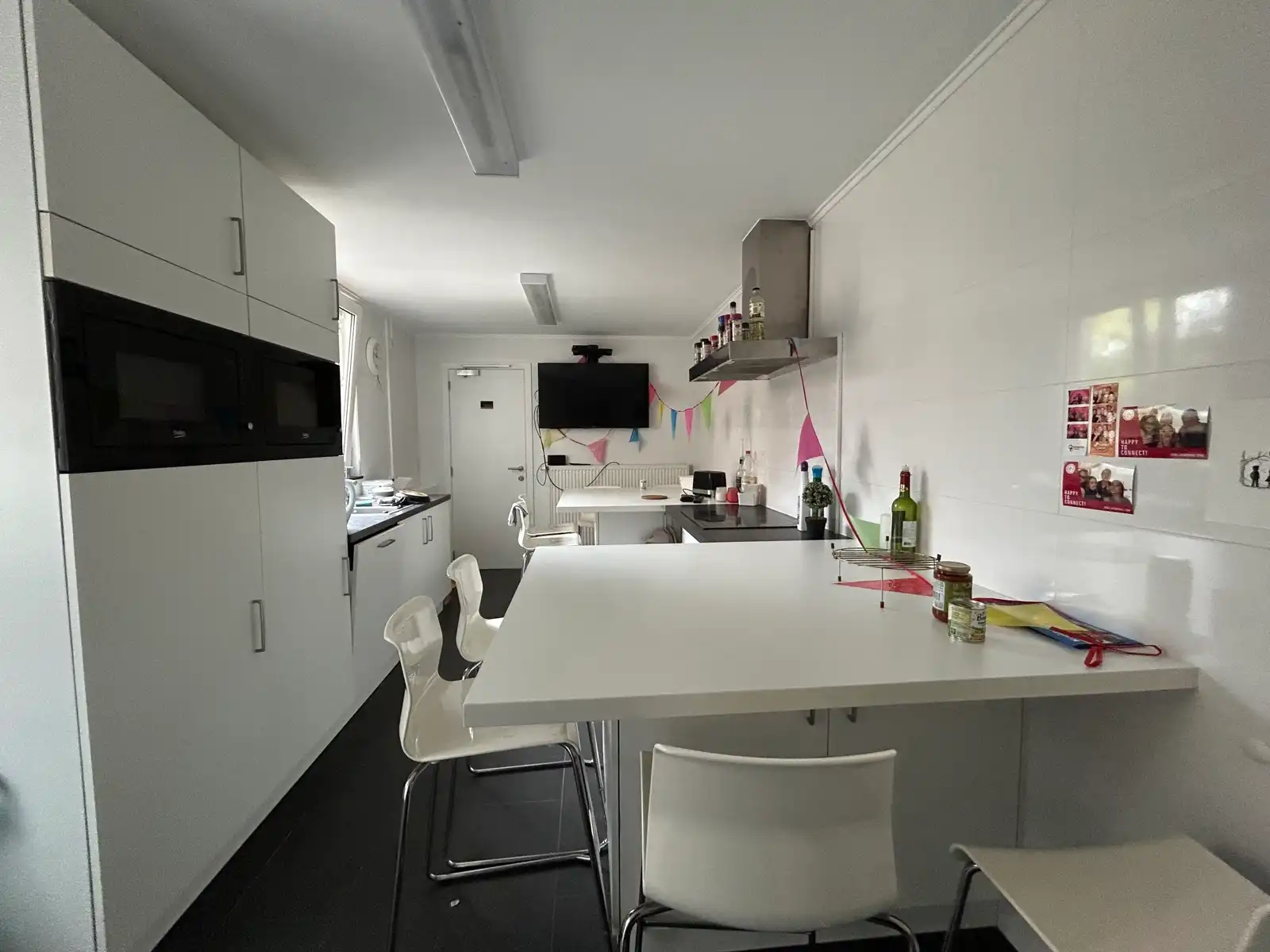 Studentenkamer met eigen douche!  foto 6