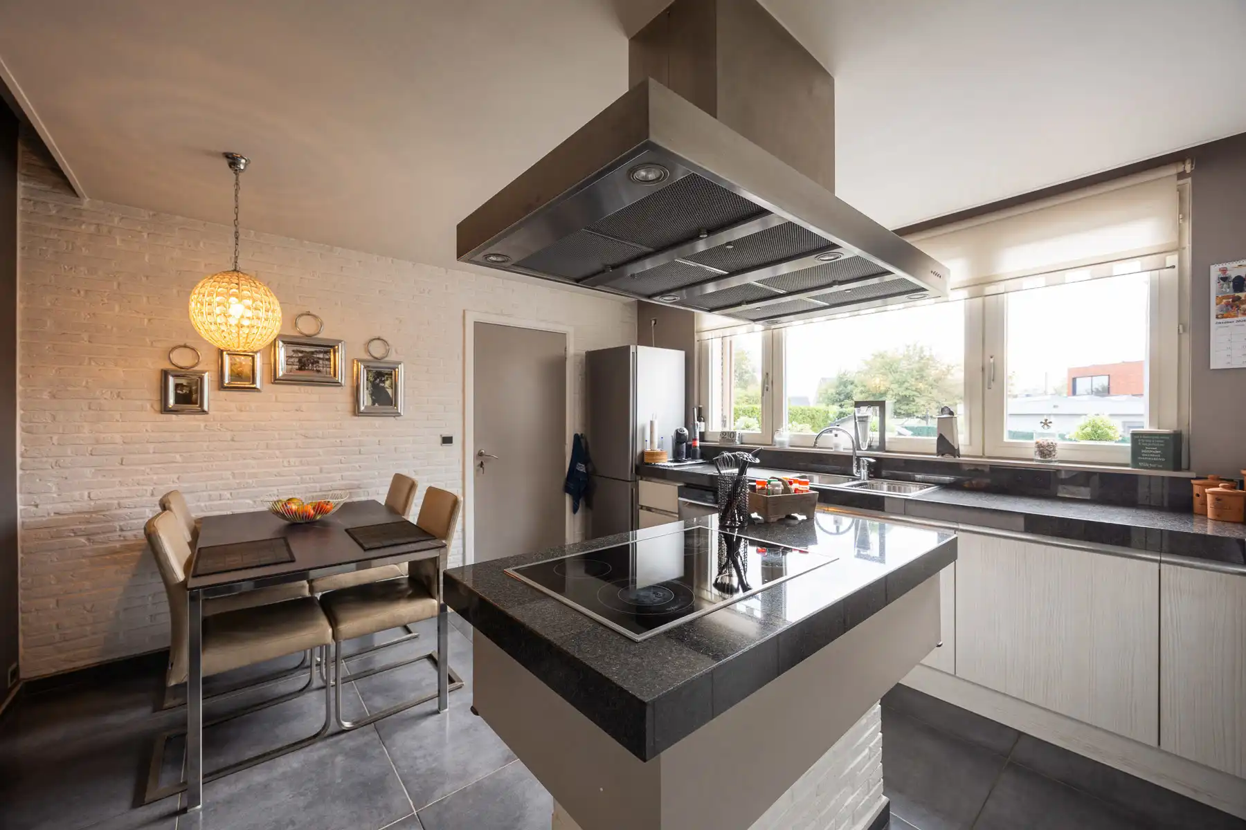 Rustig en groen gelegen statige, instapklare villa foto 18