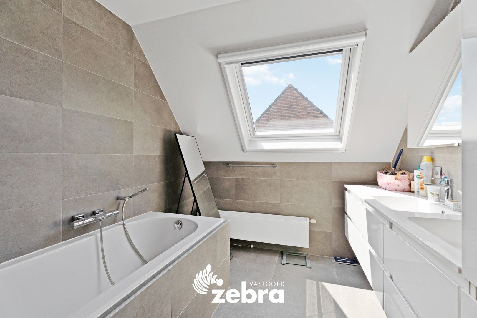 Open bebouwing met drie slaapkamers en 2 badkamers te Ingelmunster! foto 18
