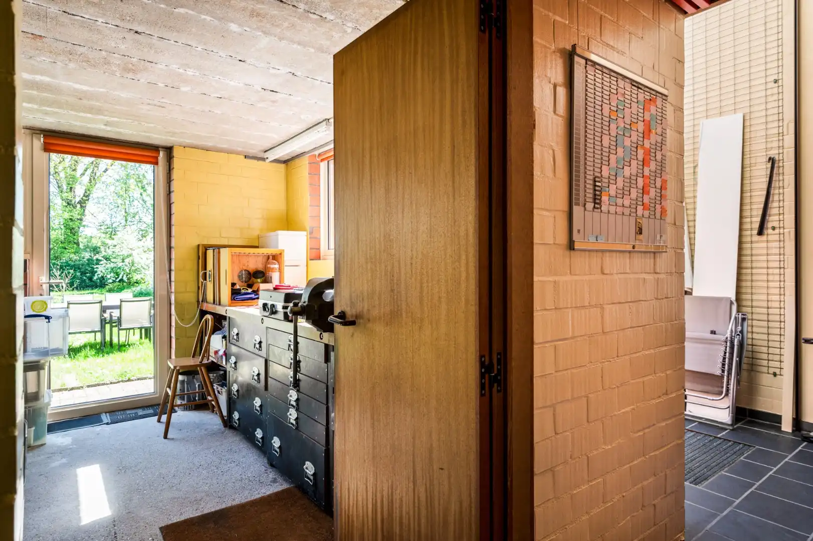 Splitlevel woning met tuin en zicht op natuurgebied! foto 6