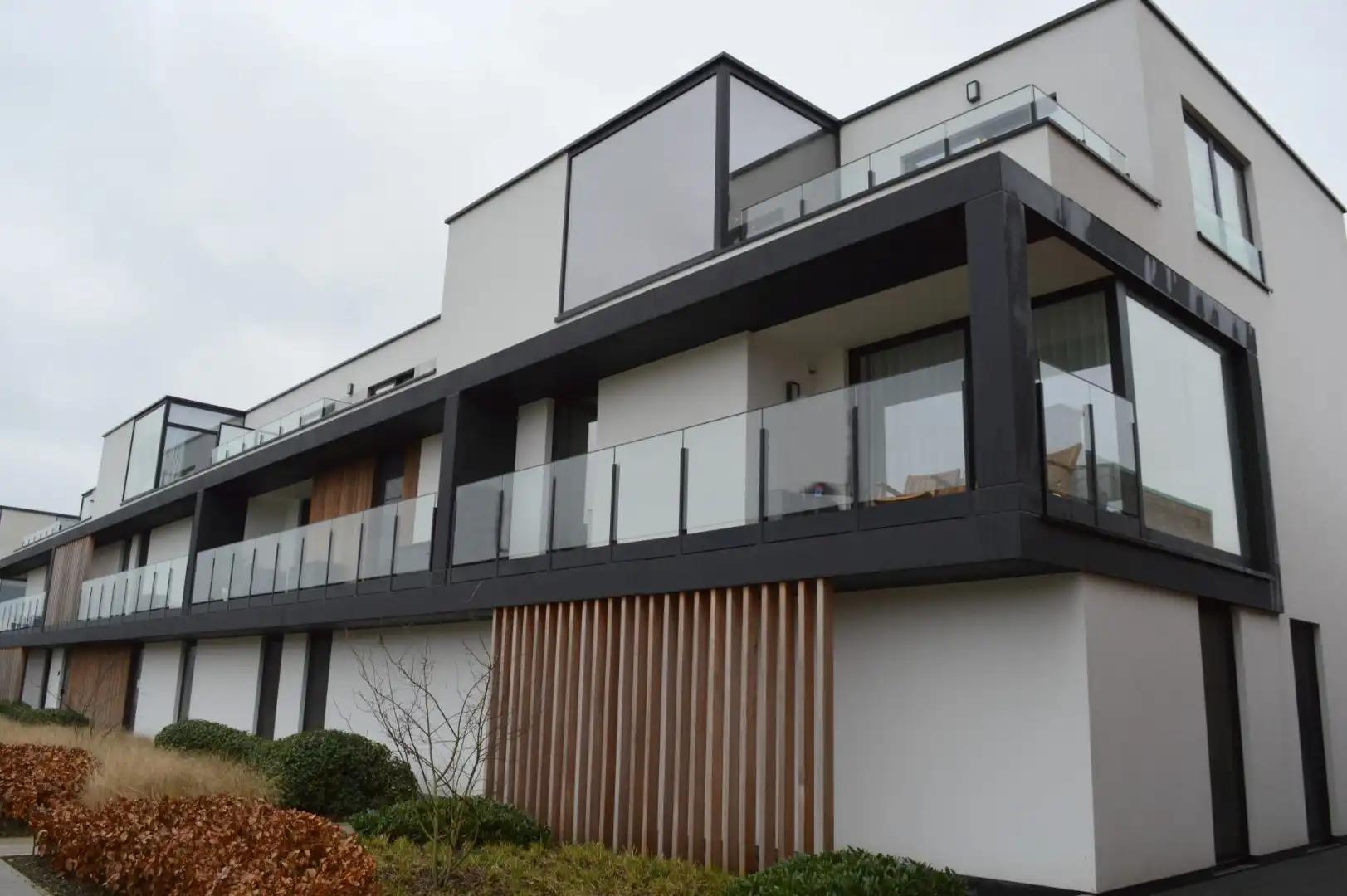 Appartement met 2 terrassen, garage en 2 slaapkamers in Lendelede foto {{pictureIndex}}