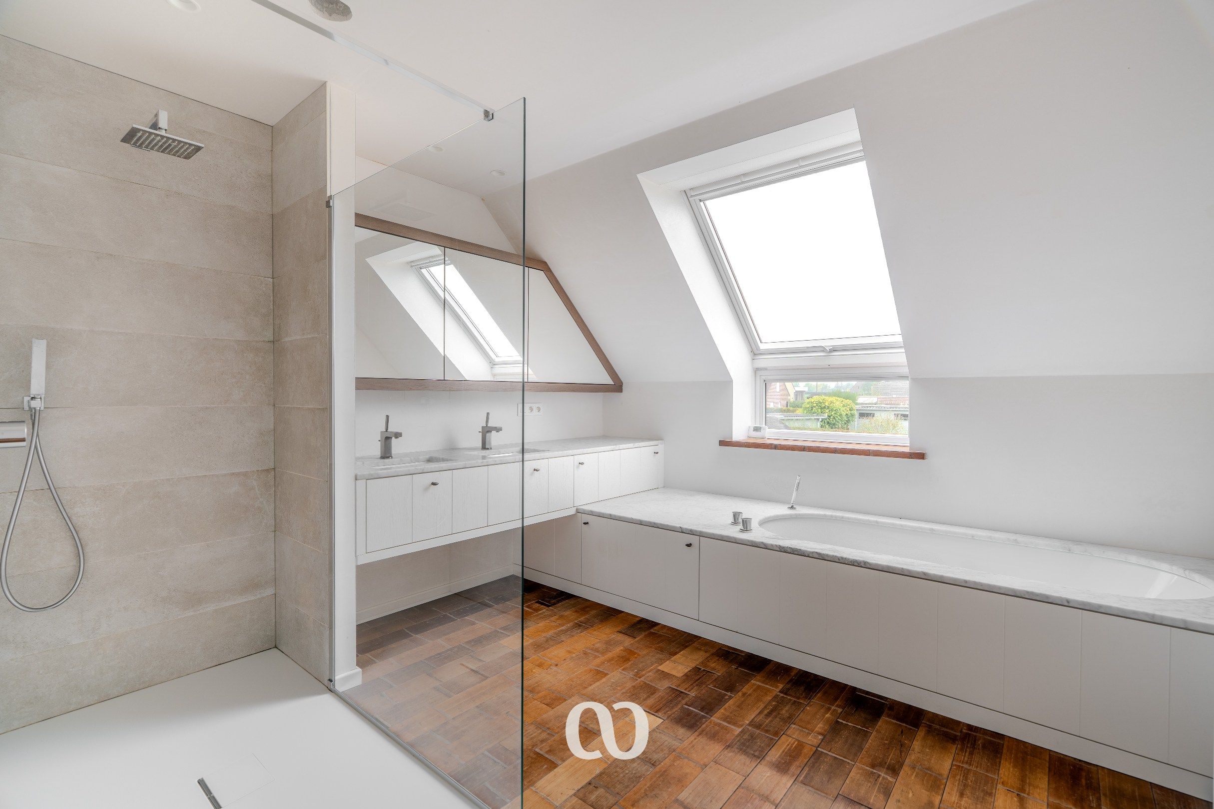 Exclusieve, energiezuinige villa met 4 slaapkamers en panoramisch zicht foto 18