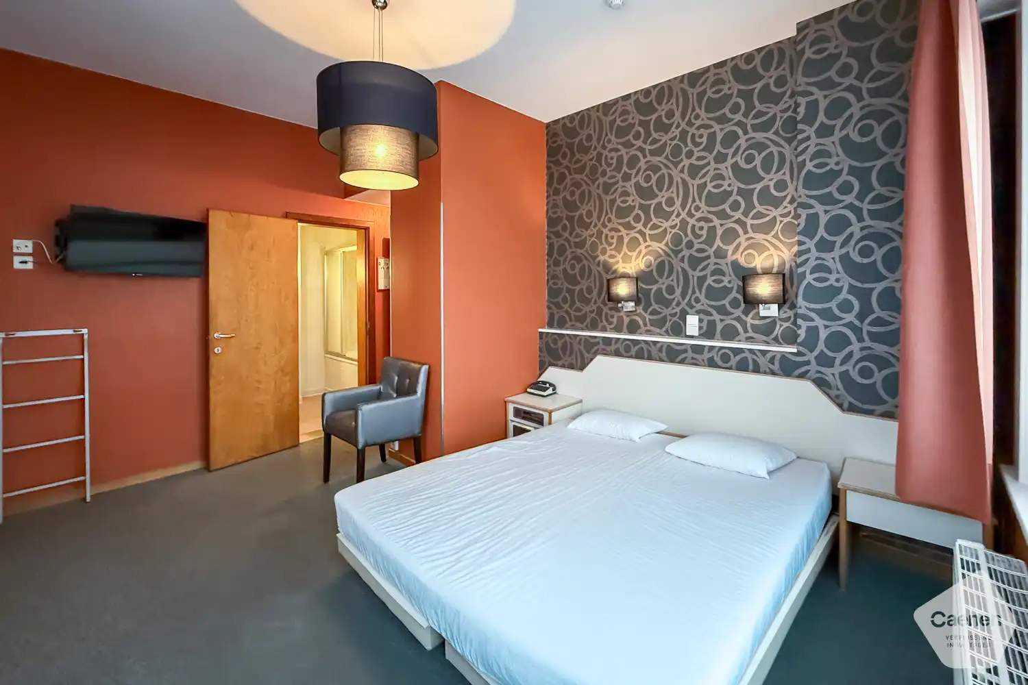 Multifunctionele halfopen woning met uitzonderlijk potentieel op topligging nabij zee en centrum foto 5