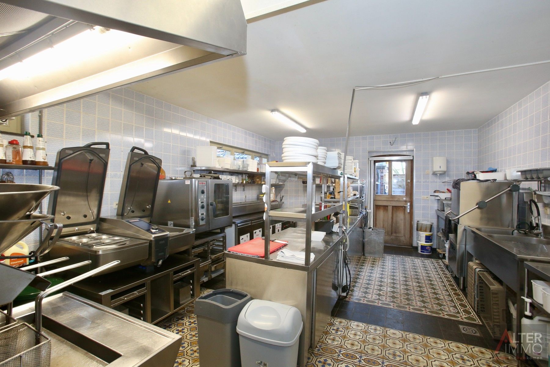 De Lemmensmolen, een gekende en uitstekend gelegen brasserie (ca. 200m²), al jarenlang een waar 'begrip' in de regio! foto 14