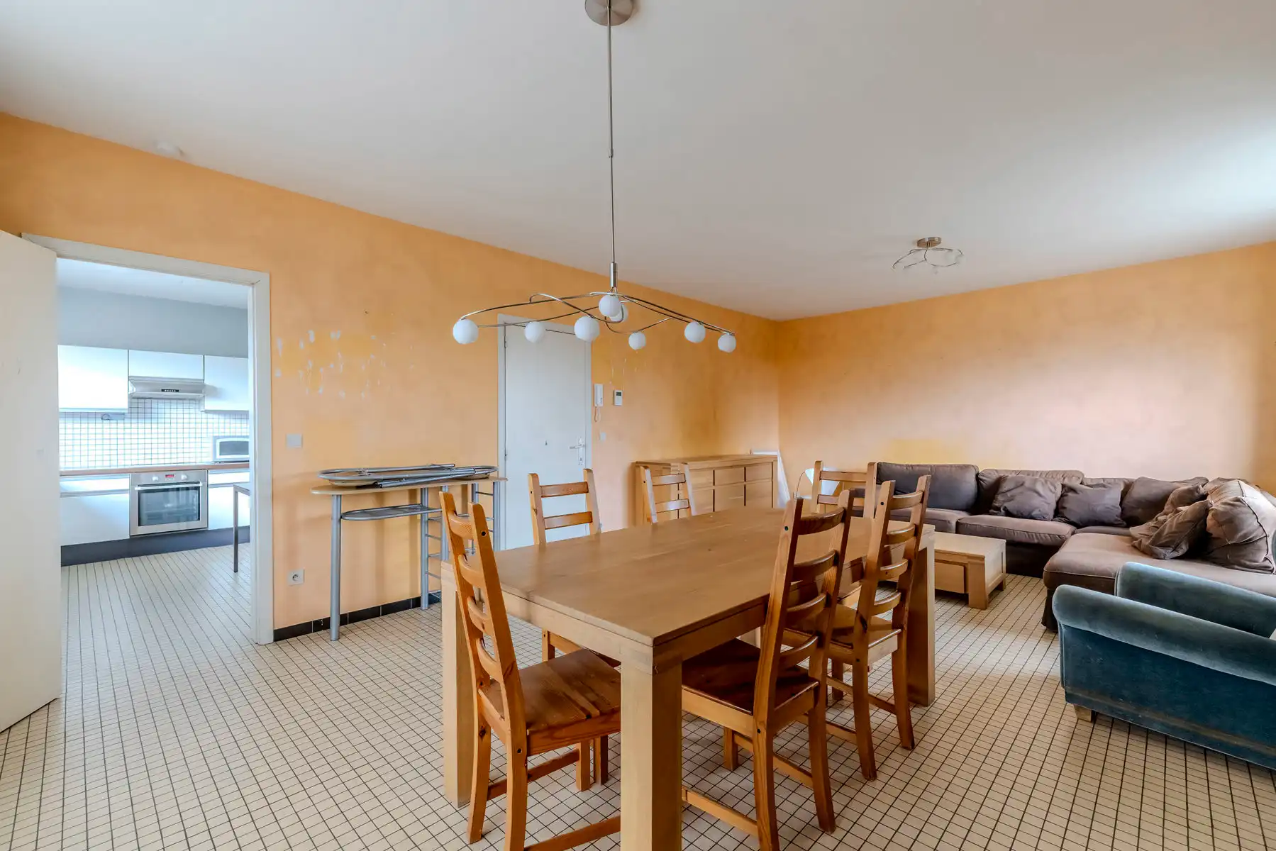 Ruim appartement met 3 slpks en ondergrondse staanplaats - centrum Mol foto 6