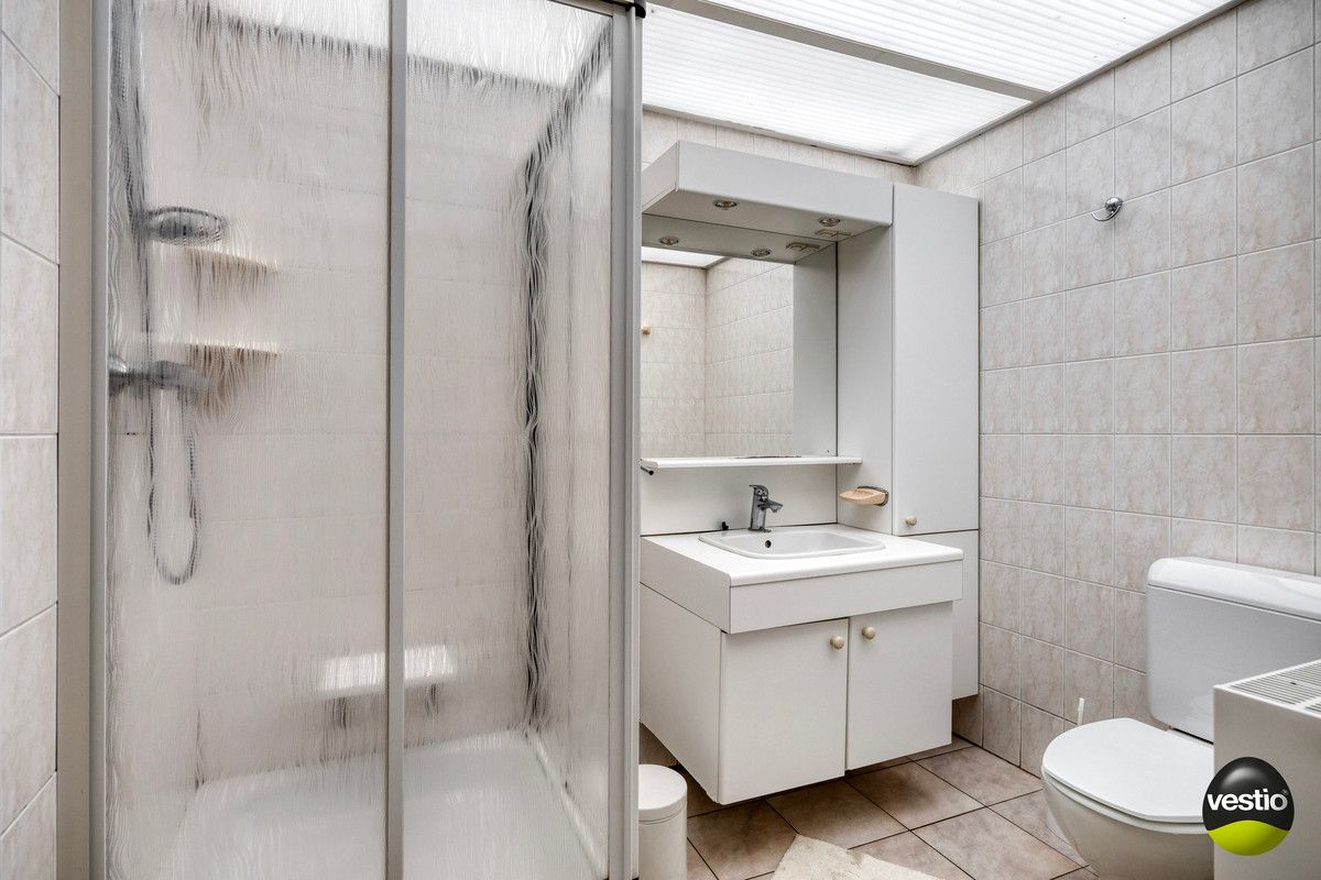 RUSTIG GELEGEN KARAKTERVOLLE AUTHENTIEKE WONING OP 6A85CA TE LAUW. foto 15