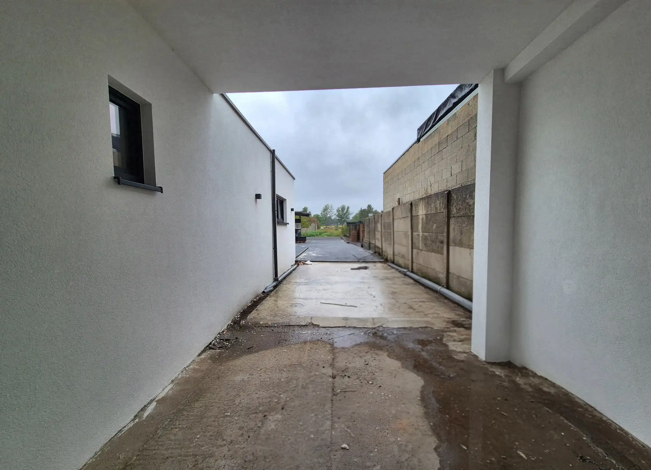 RUIME, VOLLEDIG GERENOVEERDE WONING – 5 SLAAPKAMERS – ENERGIELABEL B foto 6