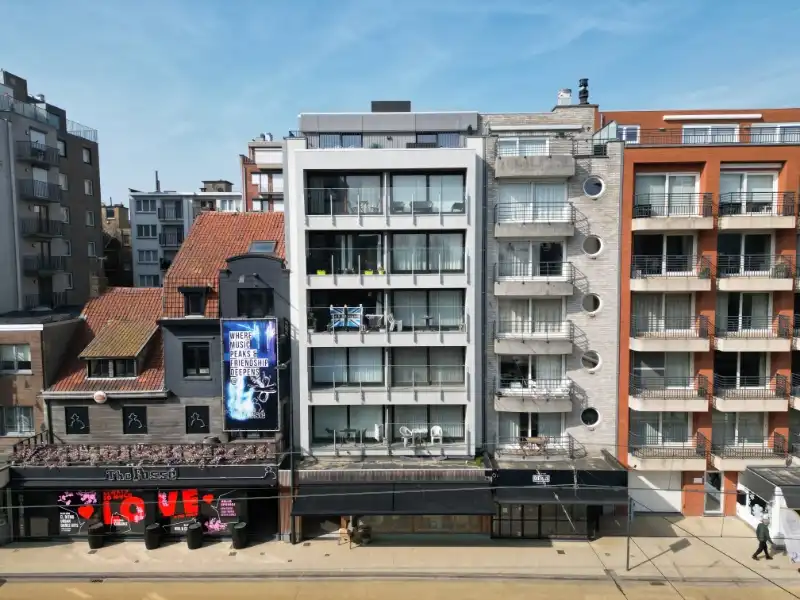 Zongericht en gemeubeld appartement met centrale ligging, vlakbij de zeedijk! foto 15