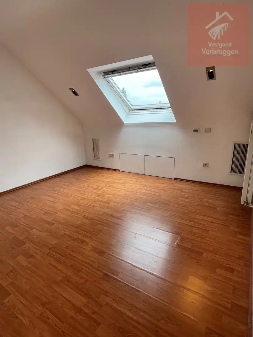 Stijlvol duplex-appartement met 2 slaapkamers op 4de verdieping in hartje Aalst foto 12