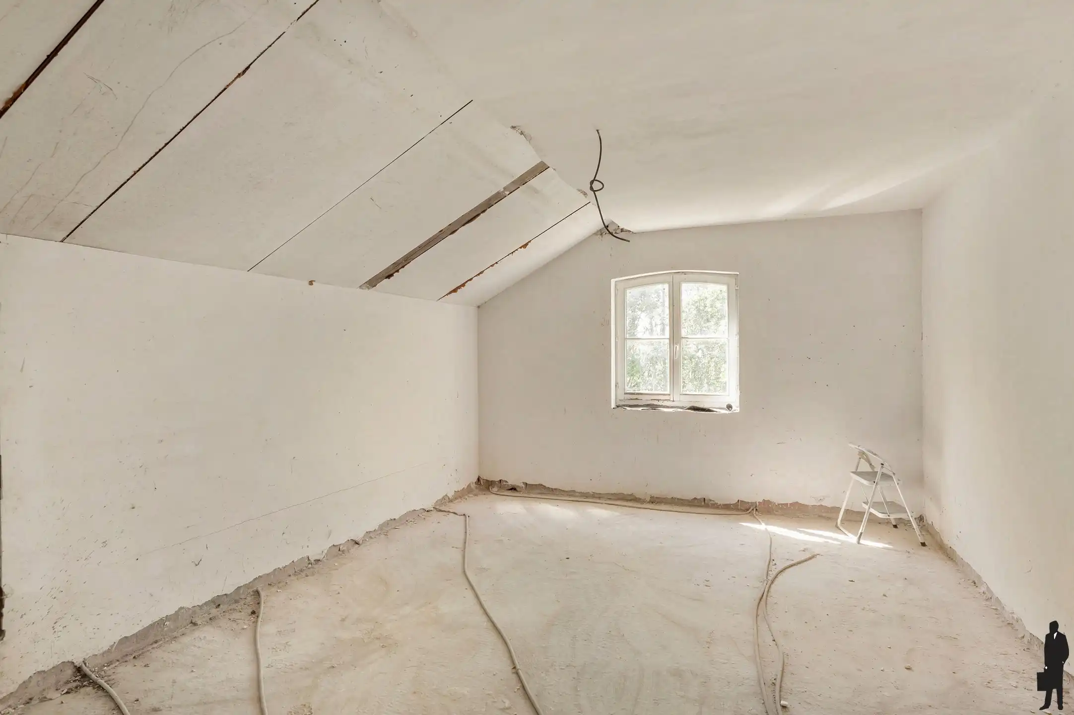 Authentieke hoeve in renovatie op een uitzonderlijk ruim perceel, rustig en landelijk gelegen met een uitstekende zuidelijke oriëntatie. foto 14