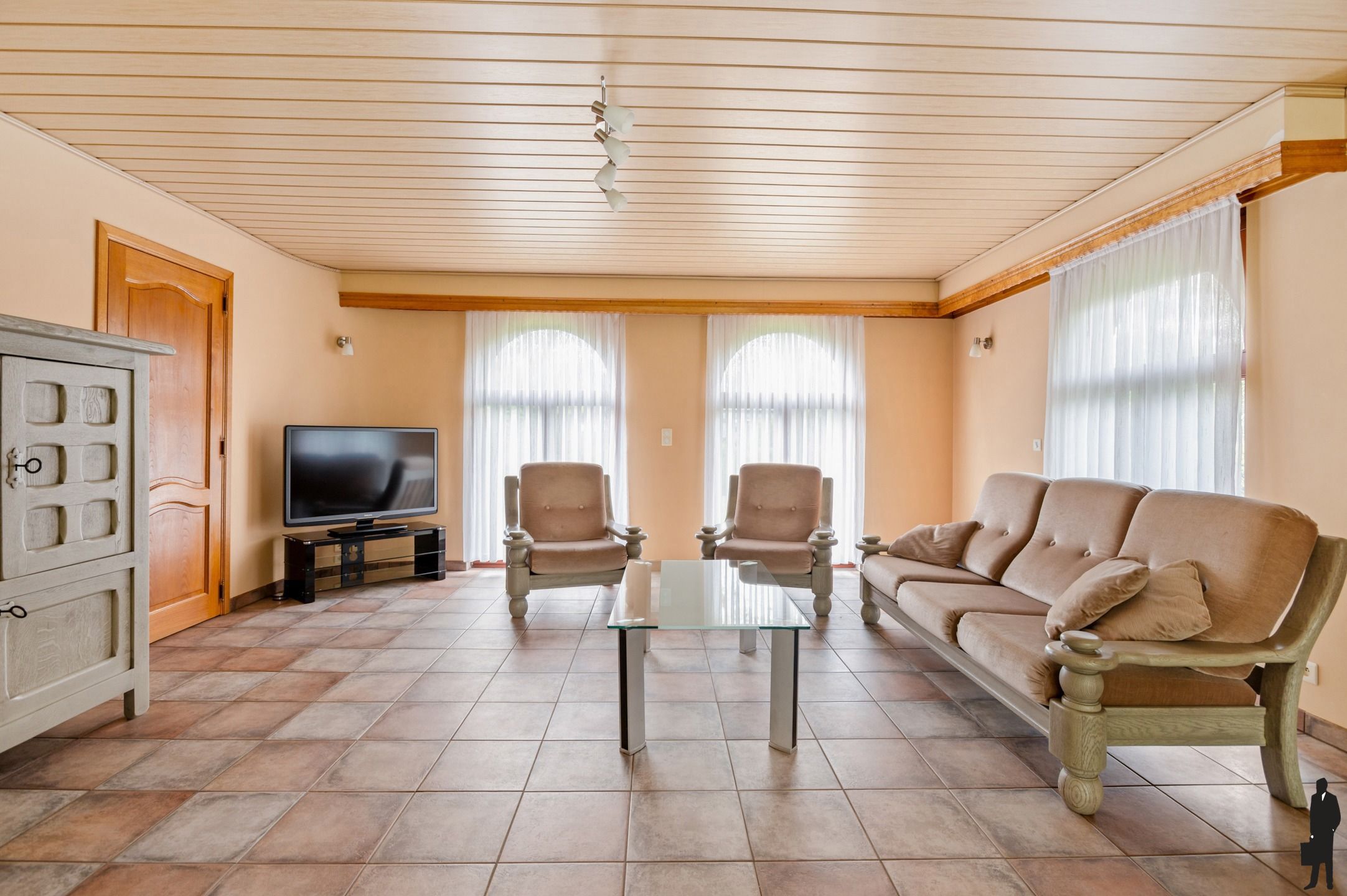 Provençaalse gelijkvloers villa op prachtig perceel van ca. 2.316 m² op de grens met Schilde. foto 7