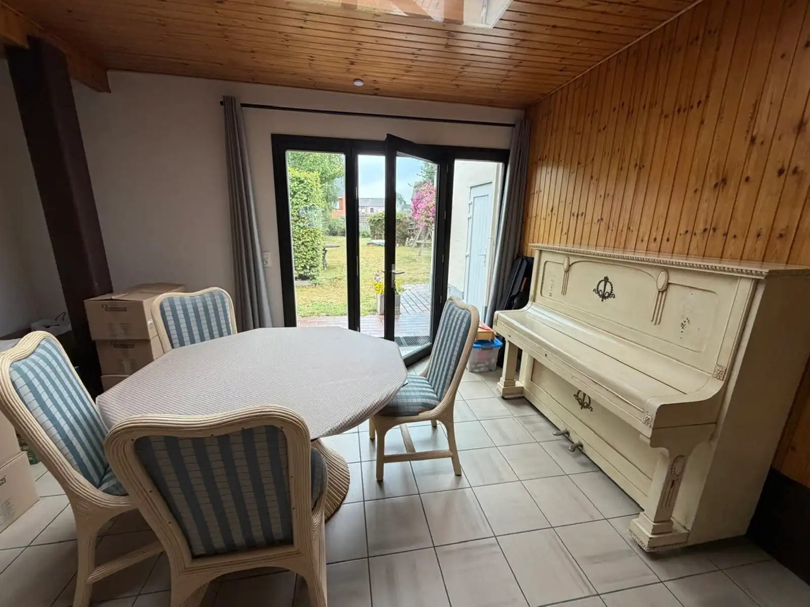 Rustig gelegen woning met 3 slaapkamers en prachtige tuin foto 14