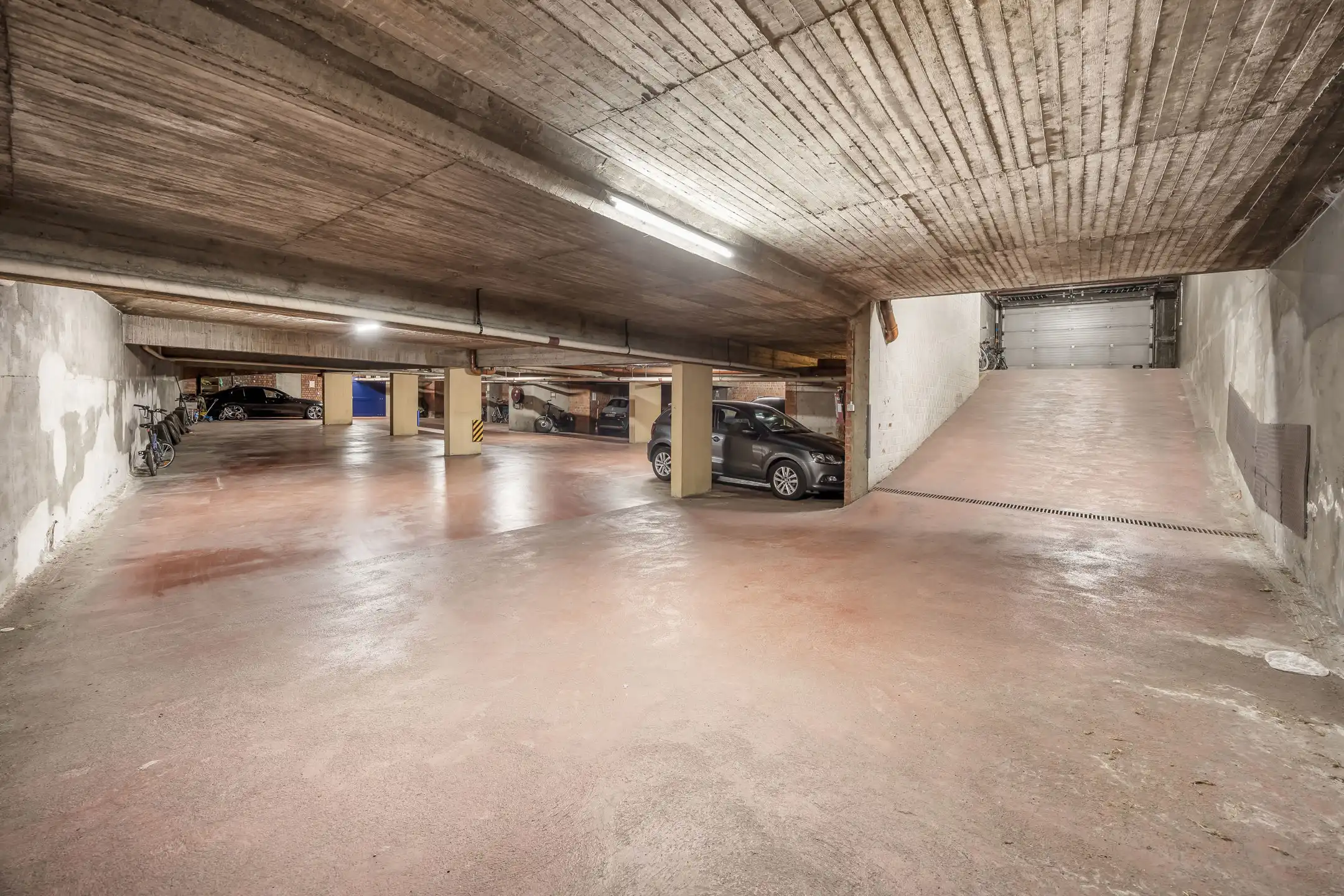 Mooi centraal gelegen appartement met 2 slaapkamers en terras foto 19