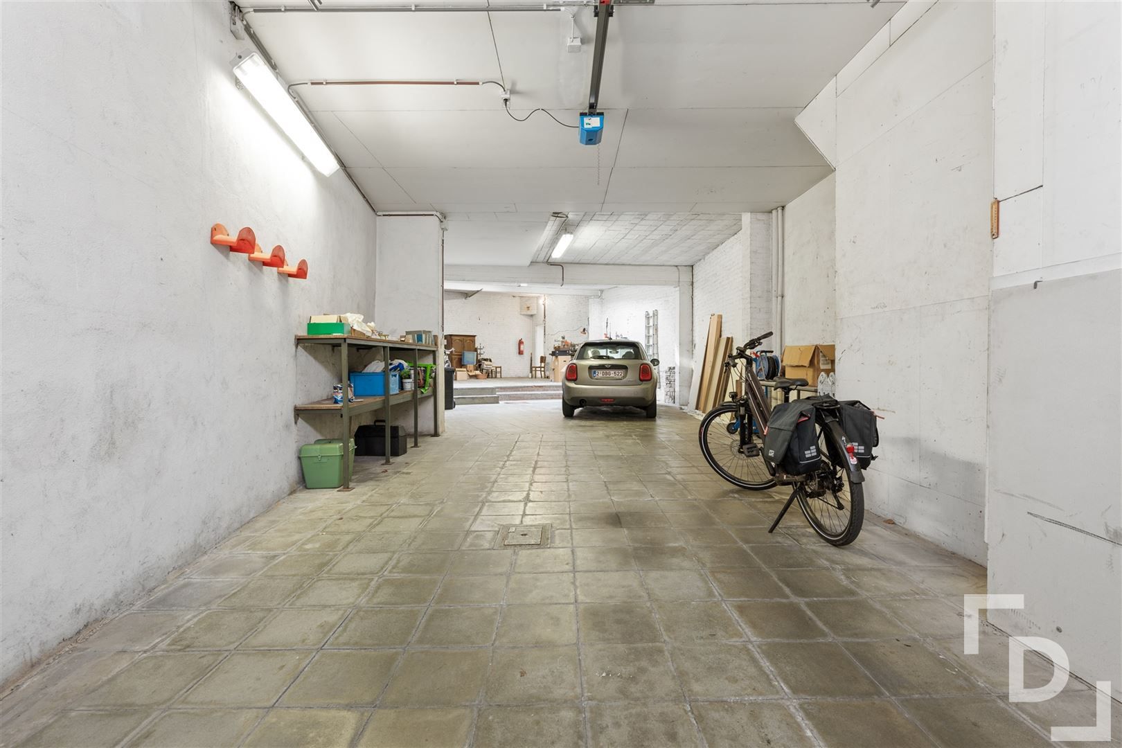 Authentieke herenwoning met ruime garage foto 22