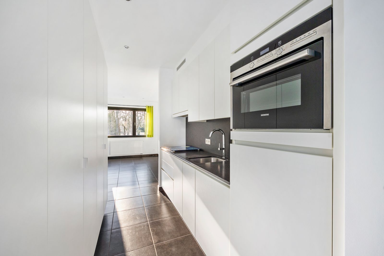 Topgelegen éénslaapkamerappartement met twee terrassen in centrum Kapellen ! foto 7