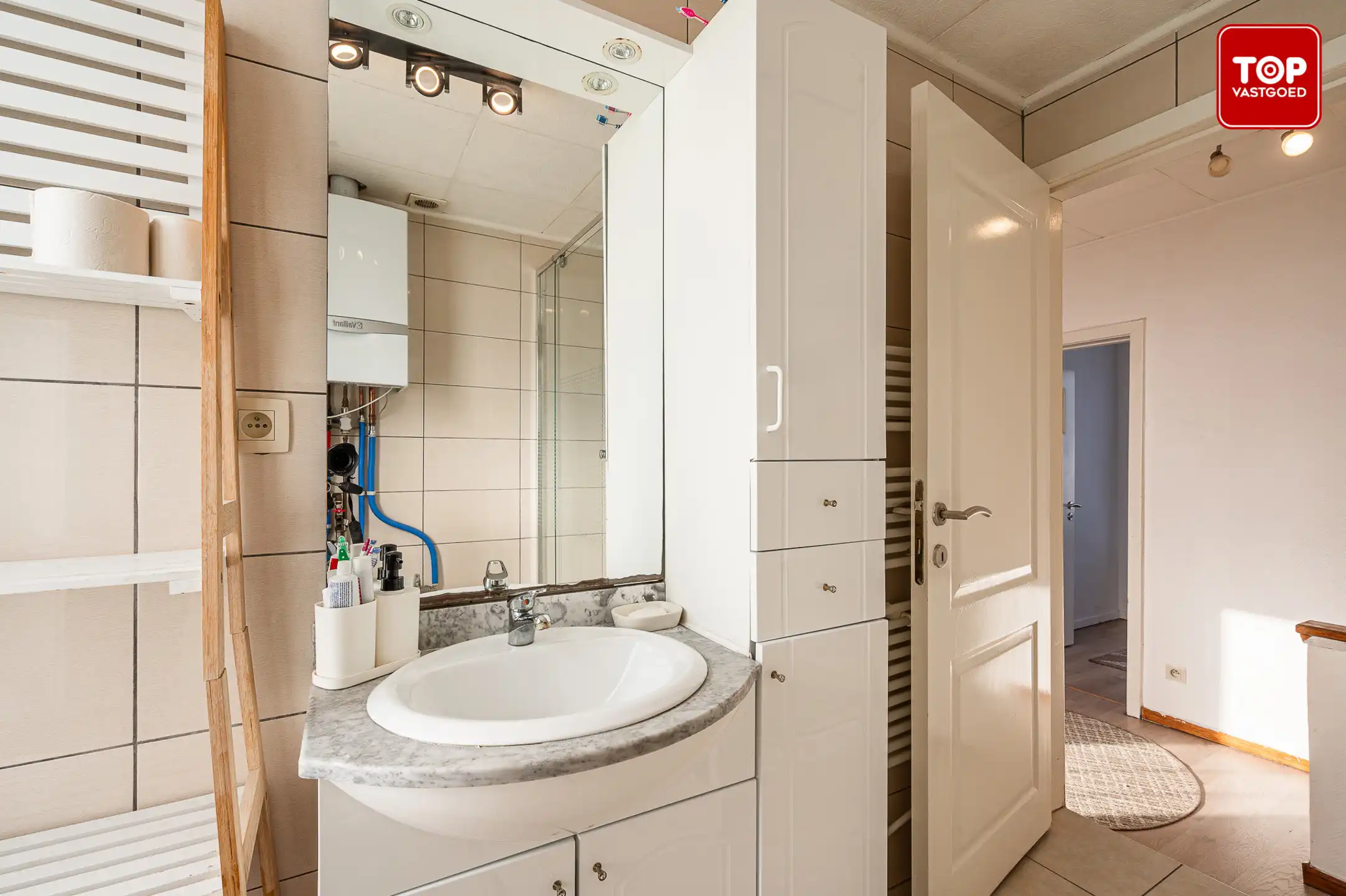 Goed onderhouden woning met 3 slaapkamers foto 20