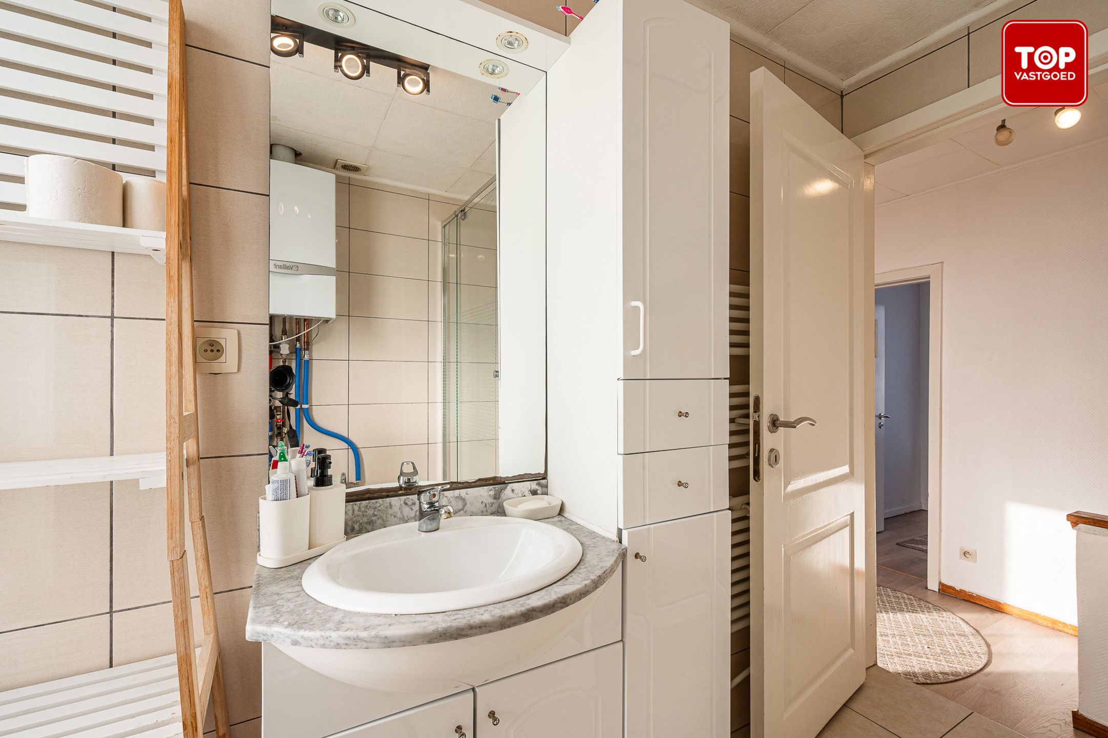 Goed onderhouden woning met 3 slaapkamers foto 20