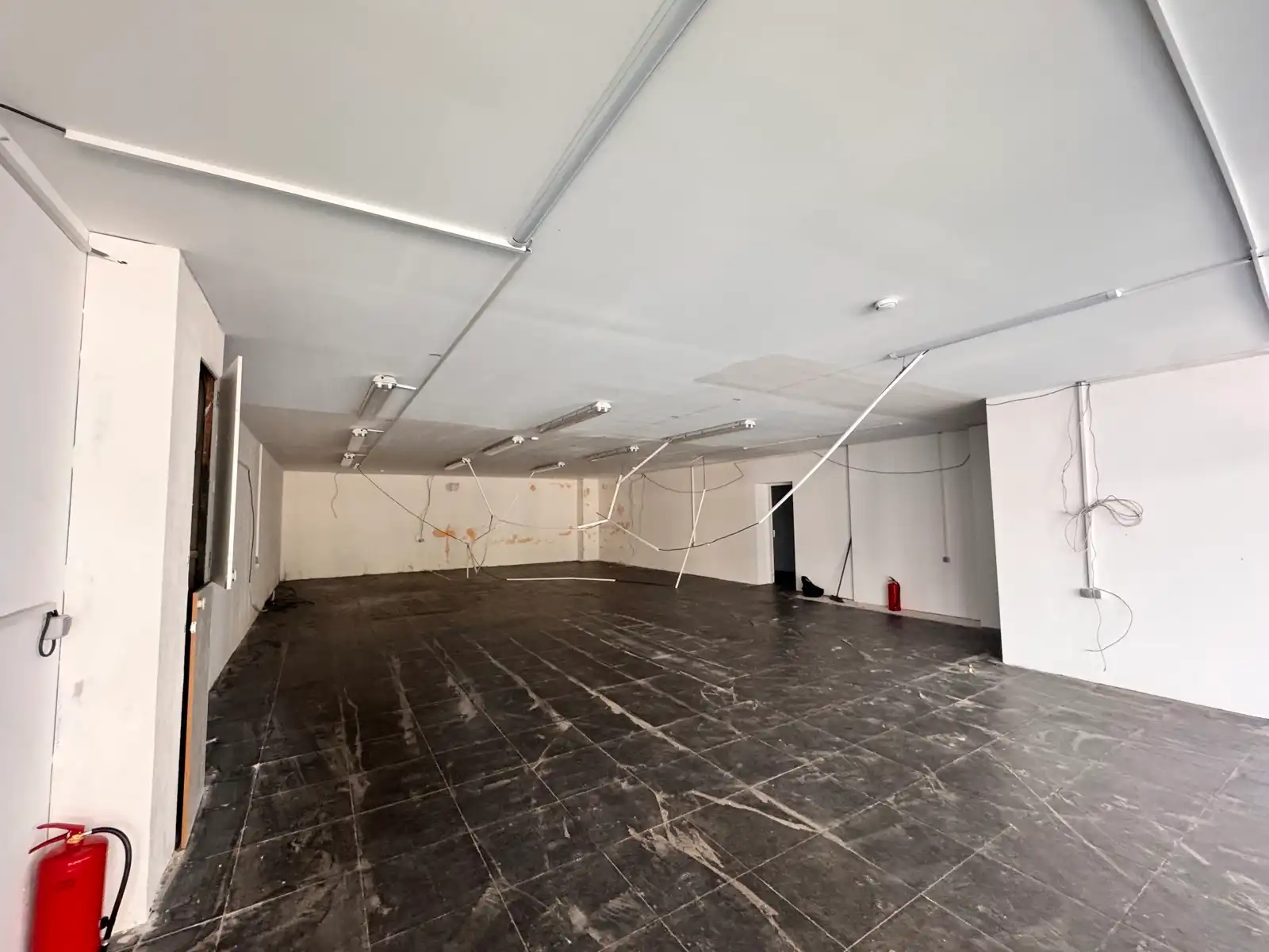 Commercieel handelspand van ca. 150 m² foto 2