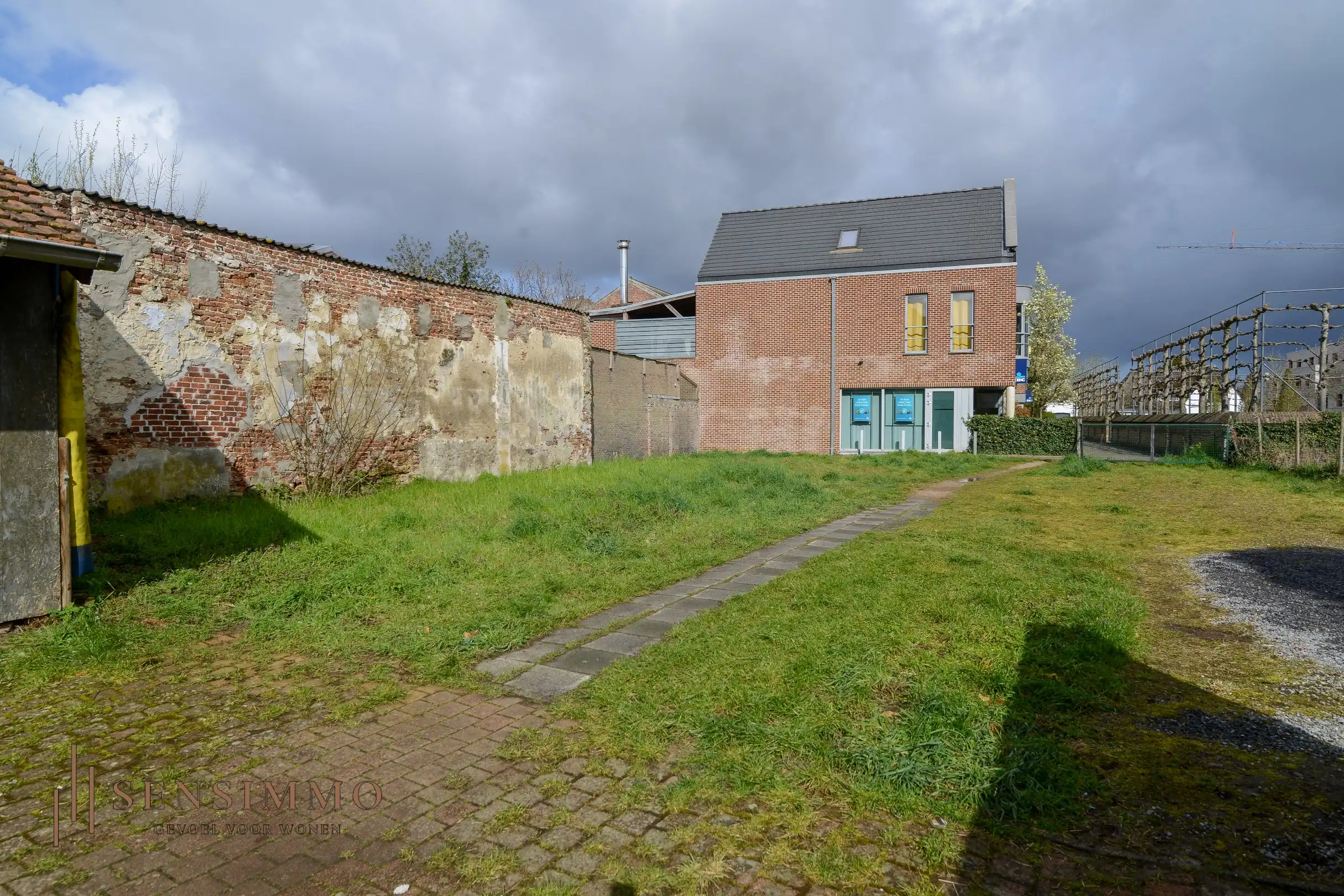 Spectaculair handelspand met geschiedenis en charme in centrum Bree foto 5