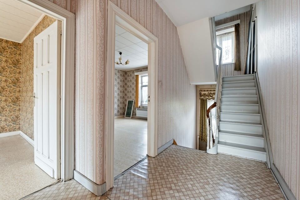 TE RENOVEREN GEZINSWONING MET VEEL POTENTIEEL IN HET LANDELIJKE MONTENAKEN foto 25