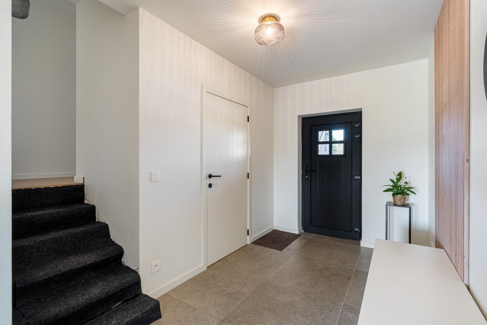 Stijlvolle designwoning met A-label in residentiële woonwijk. foto 7