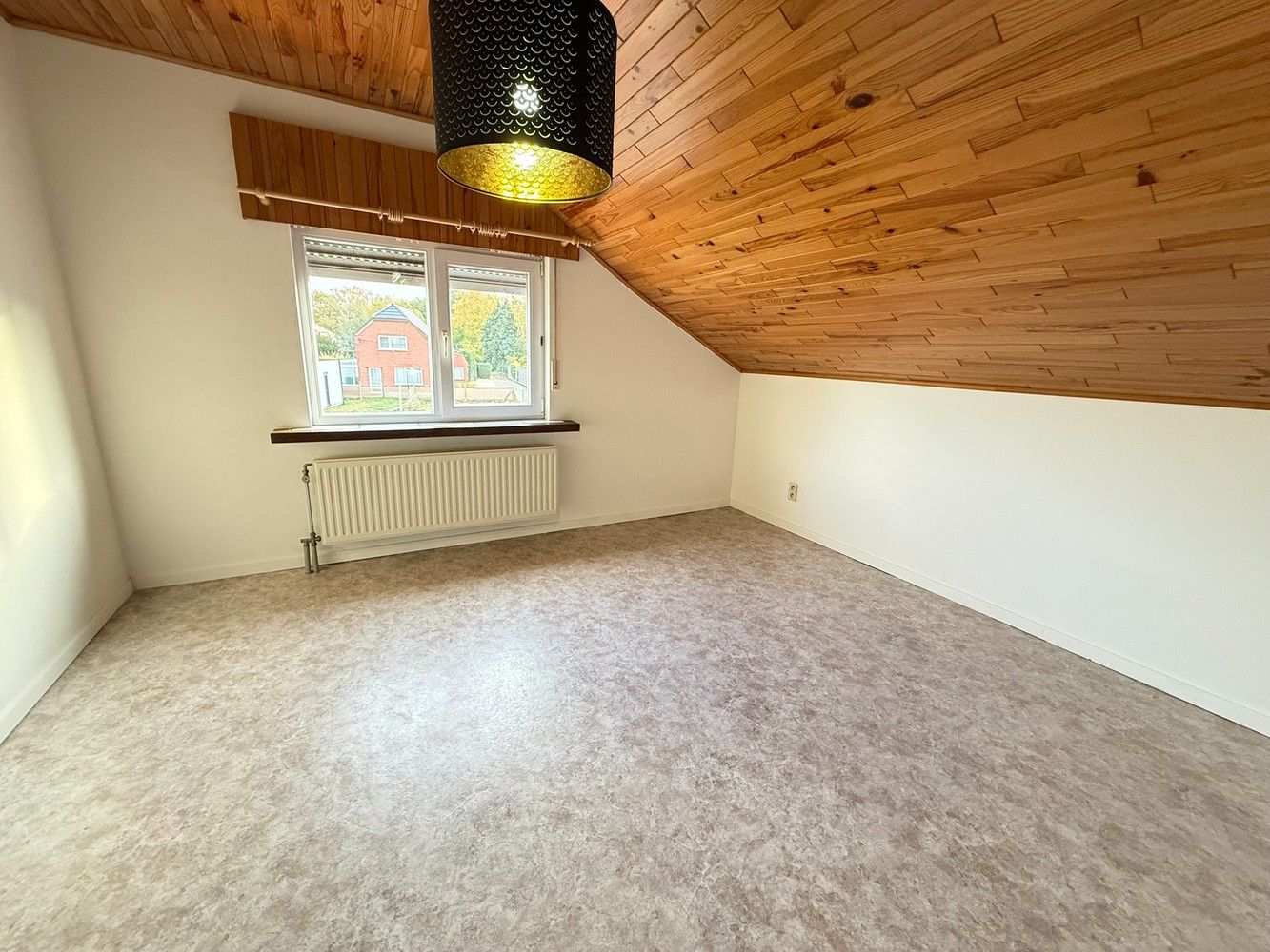 Charmante halfopen bebouwing met 2 slaapkamers foto 8