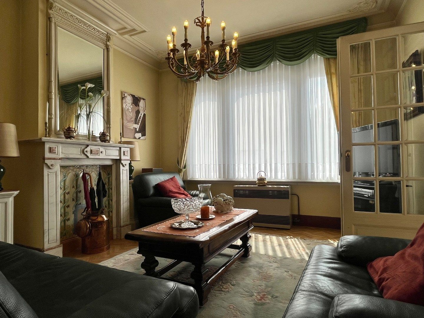 Charmante woning met garage en 4 slaapkamers en tuin nabij het centrum van Kuurne. foto 2