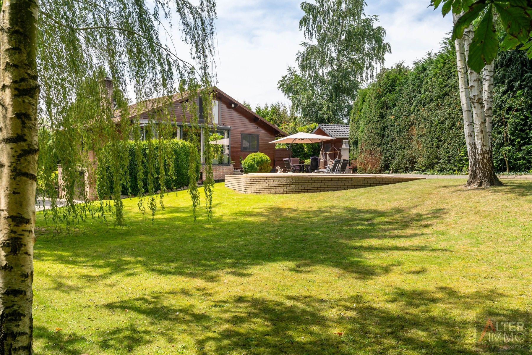 Uitstekend gelegen woning met 3 slaapkamers, prachtig zwembad en groot bijgebouw geschikt als paardenverblijf op een royaal perceel van 20a 45ca. foto 35