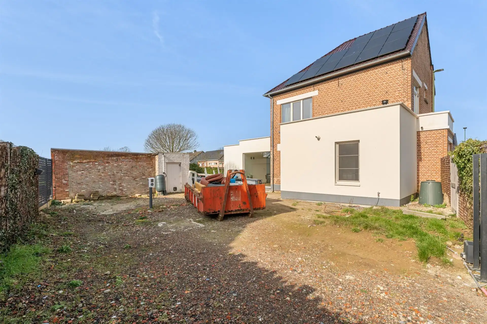 Gerenoveerde eengezinswoning. foto 33