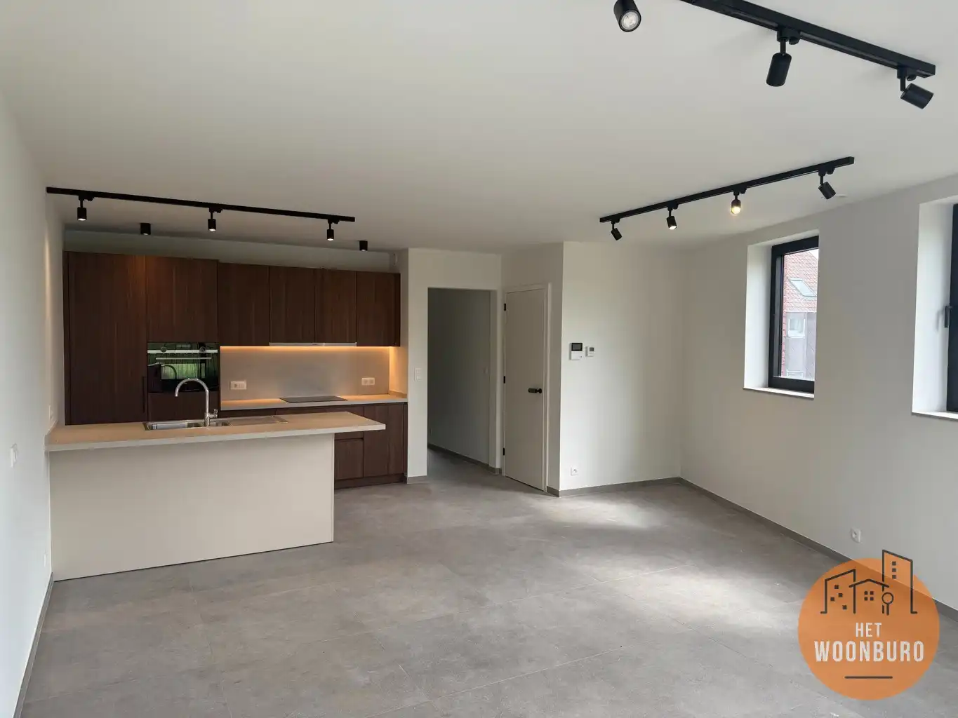 Nieuwbouw appartement met 2 slpks, terras en autostaanplaats foto 3