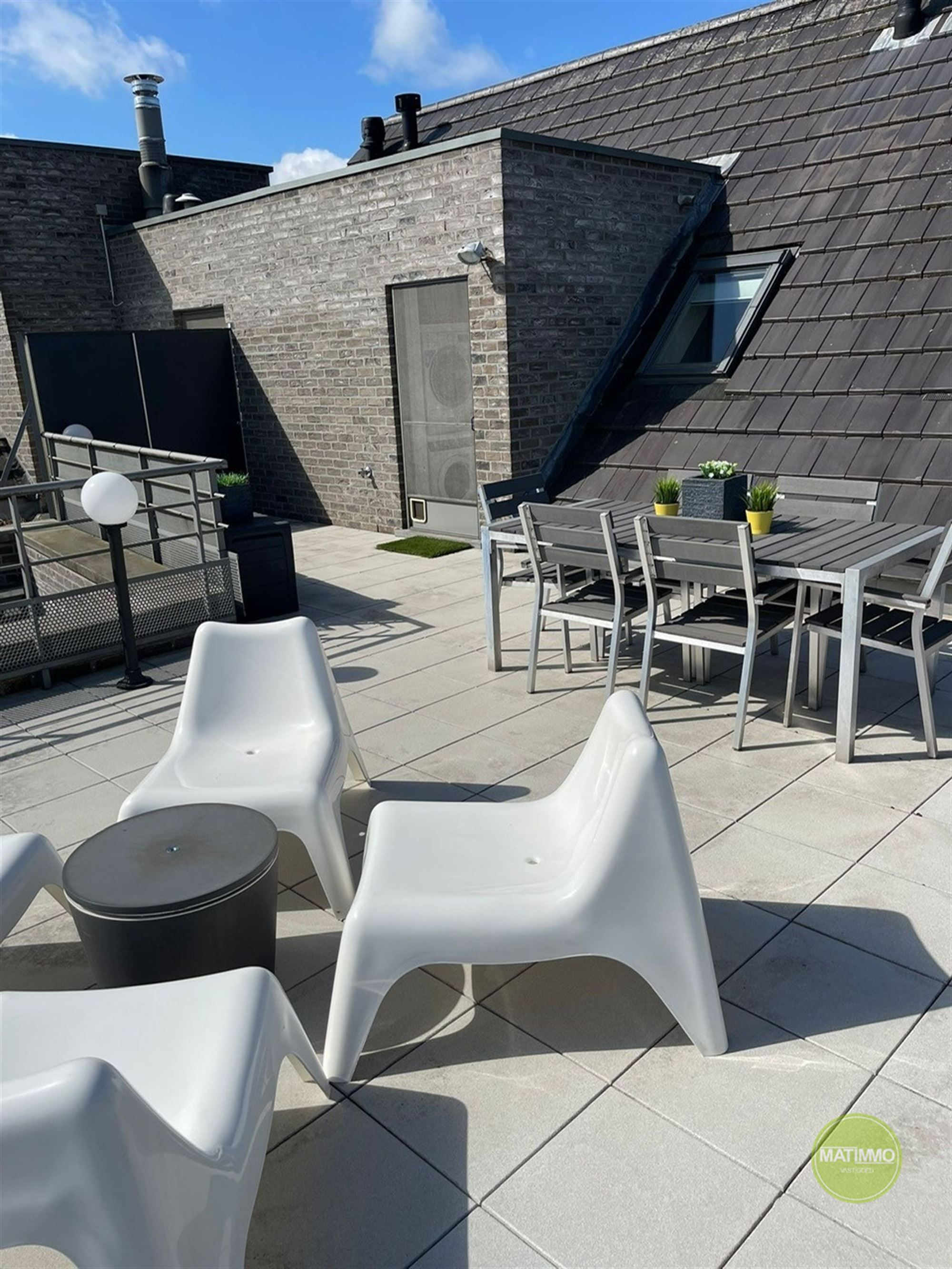Penthouse met twee slaapkamers en ruim terras te Mol foto 23