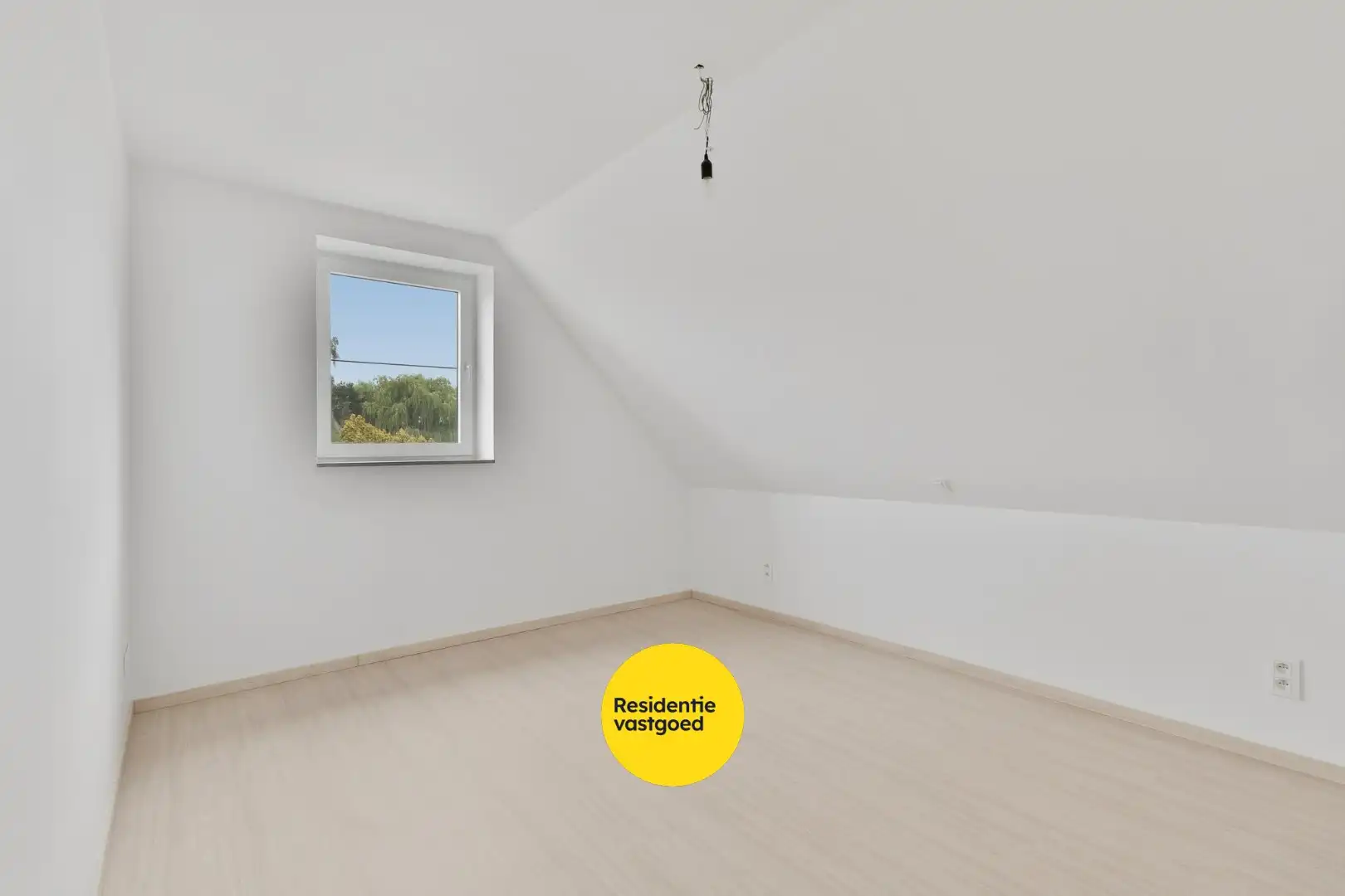 Halfopen woning met 3 slaapkamers te huur in Aartrijke foto 11