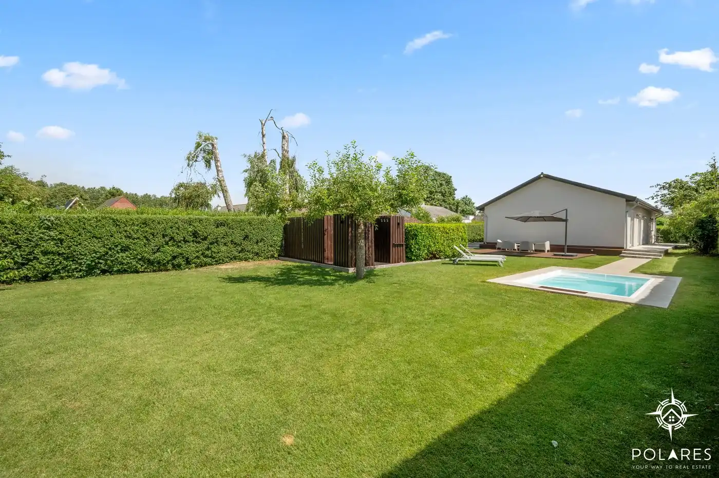 Volledig gerenoveerde moderne bungalow met zwembad – 100% instapklaar. foto 28