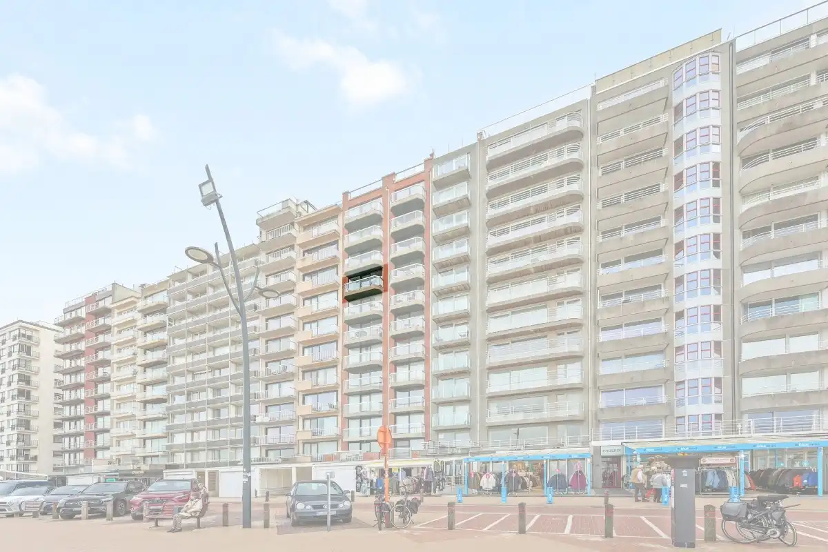 Appartement met 2 slaapkamers op de zeedijk  STERK VERLAAGDE PRIJS ! foto 2