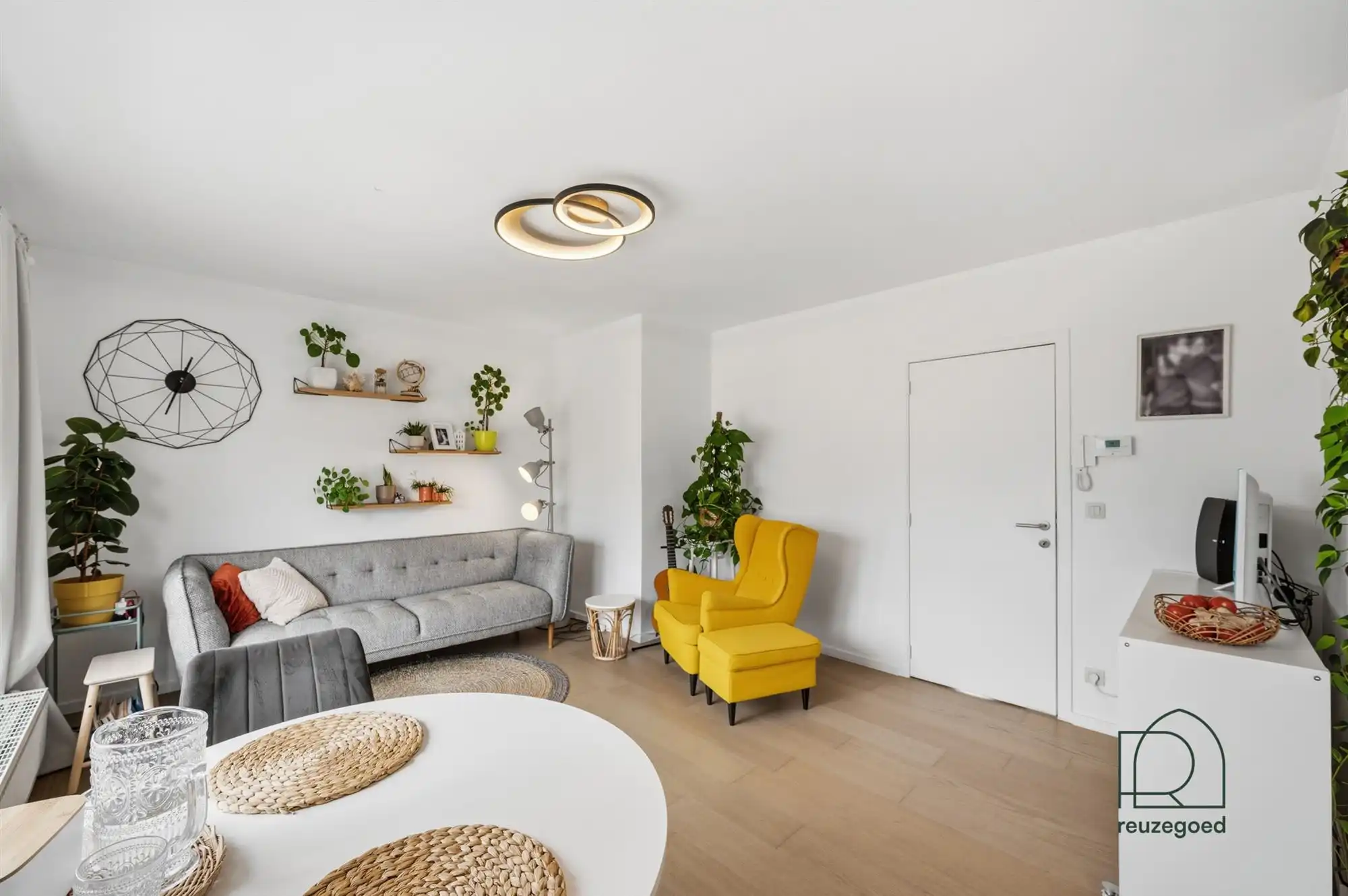 Leuk modern appartement met twee slaapkamers dichtbij centrum Mechelen foto 5