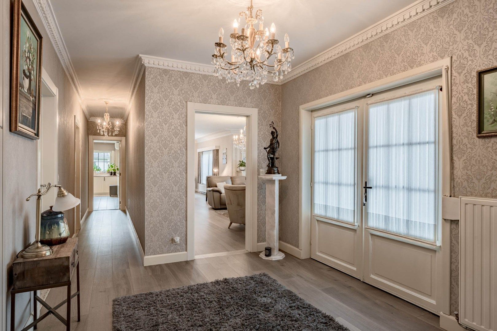 Ruim, goed afgewerkt gelijkvloers landhuis op een perceel van 13a20ca  nabij het centrum van Neeroeteren!  foto 6