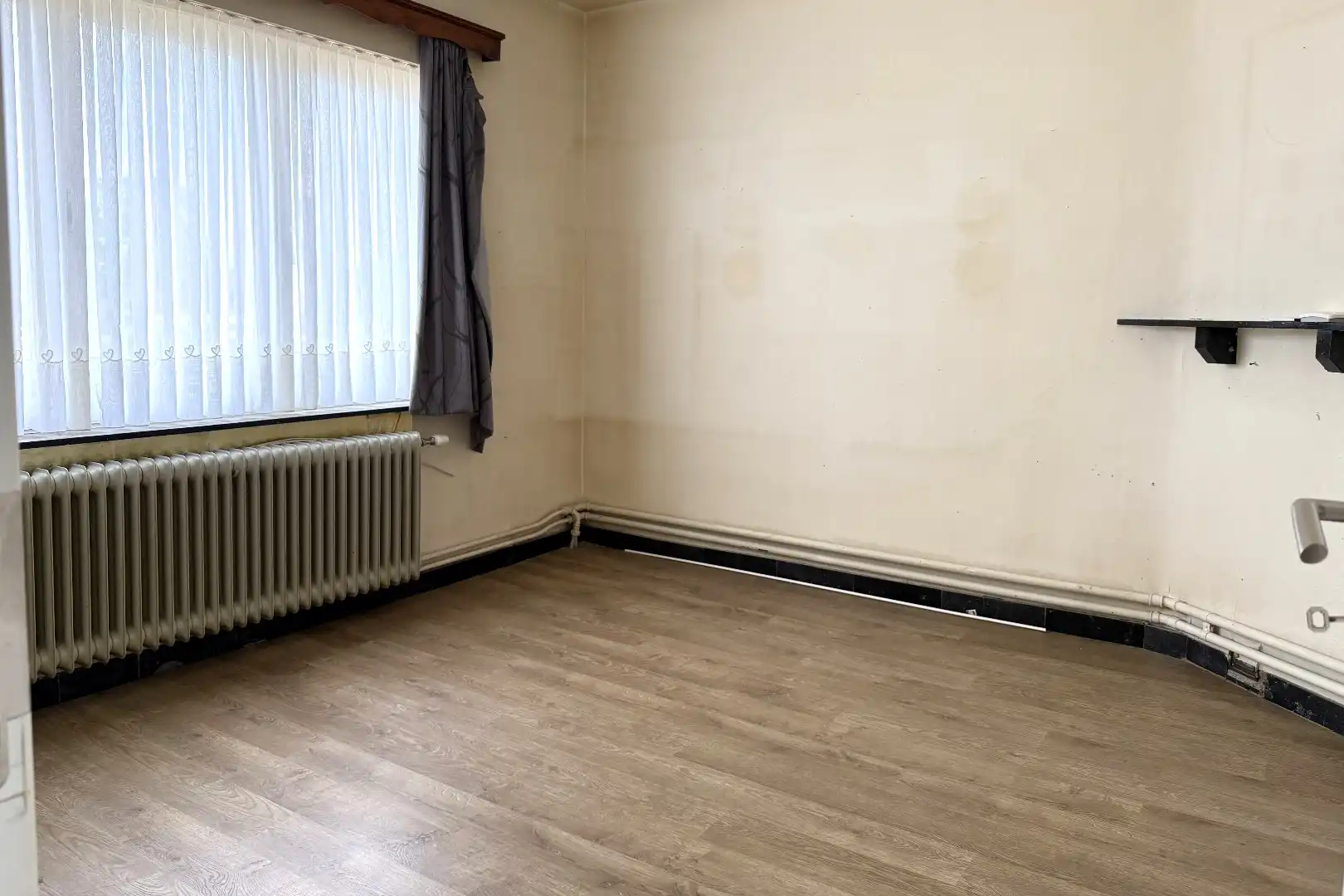 Ruime woning met vrijstaande garage en diepe tuin - rustig gelegen in stadsrand Tongeren foto 10