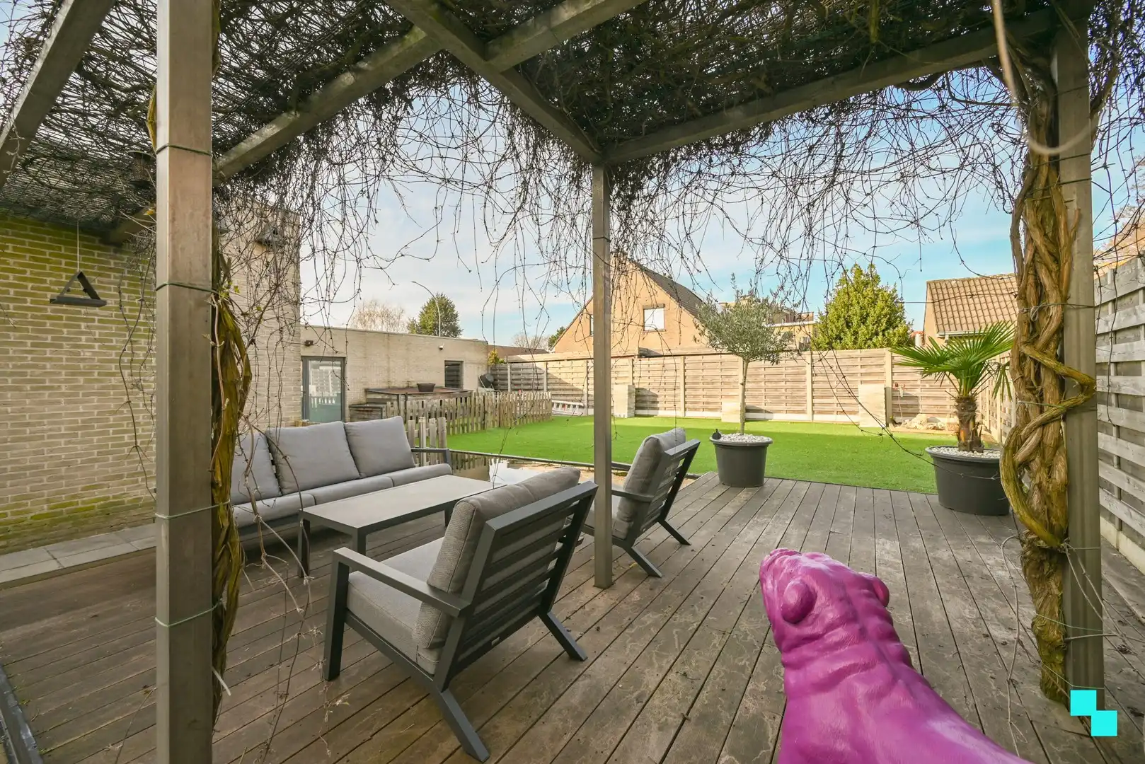 Karaktervolle woning met handelsruimte nabij het centrum van Izegem foto 2