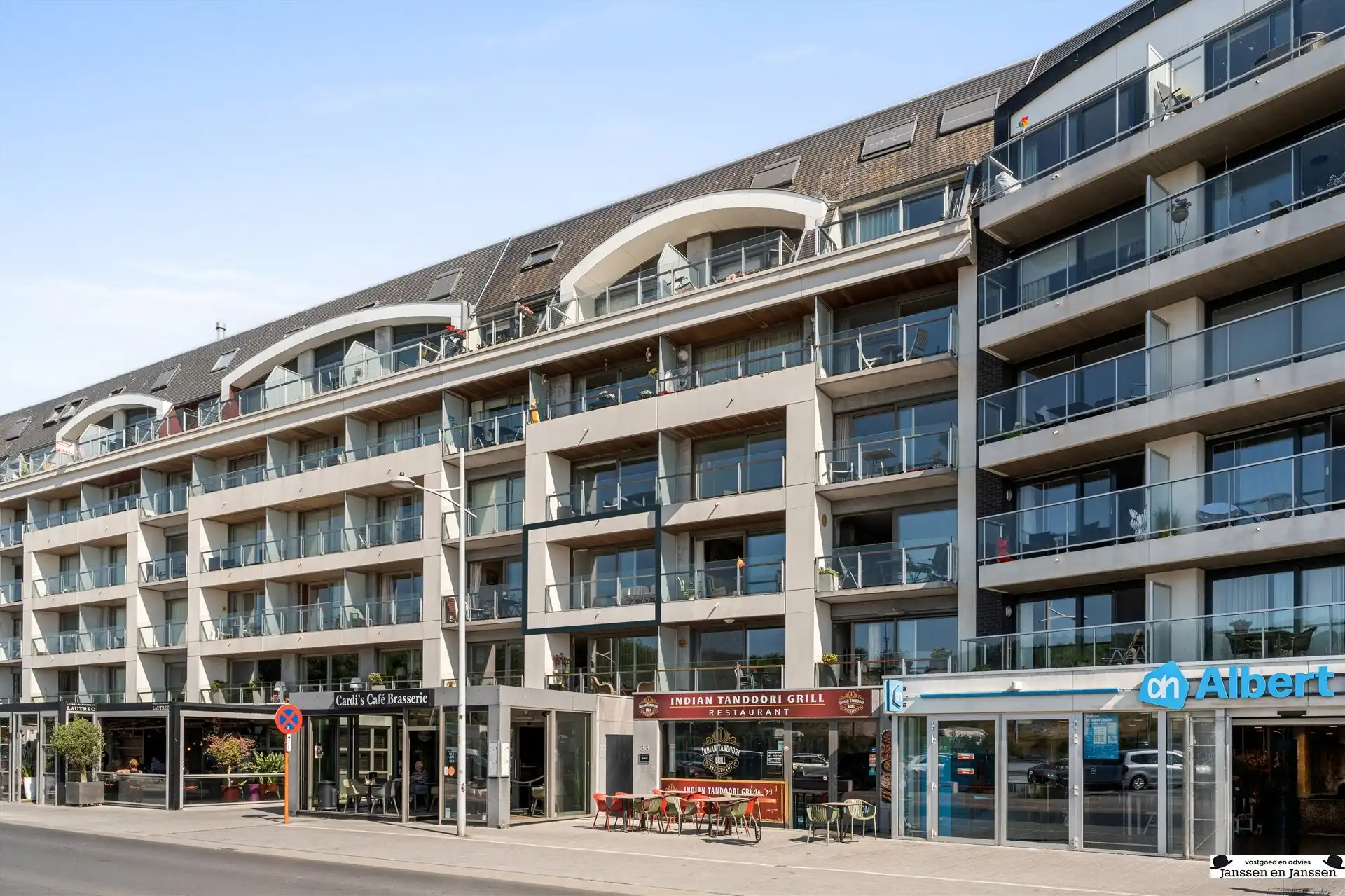 Appartement met duinenzicht in het centrum van Bredene foto 17