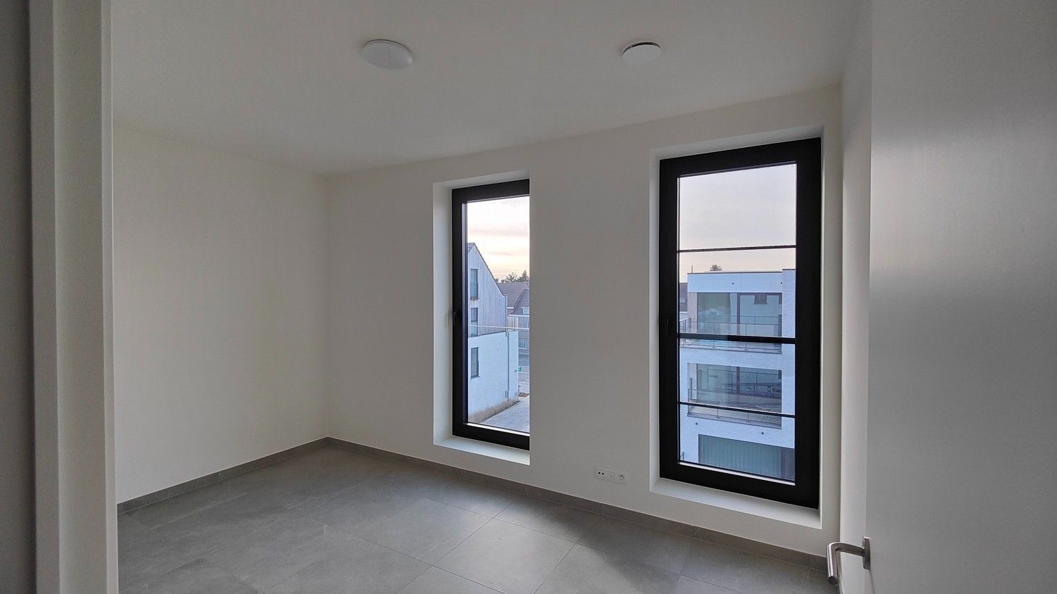 Recent appartement met 2 slpks en terras + garage foto 20