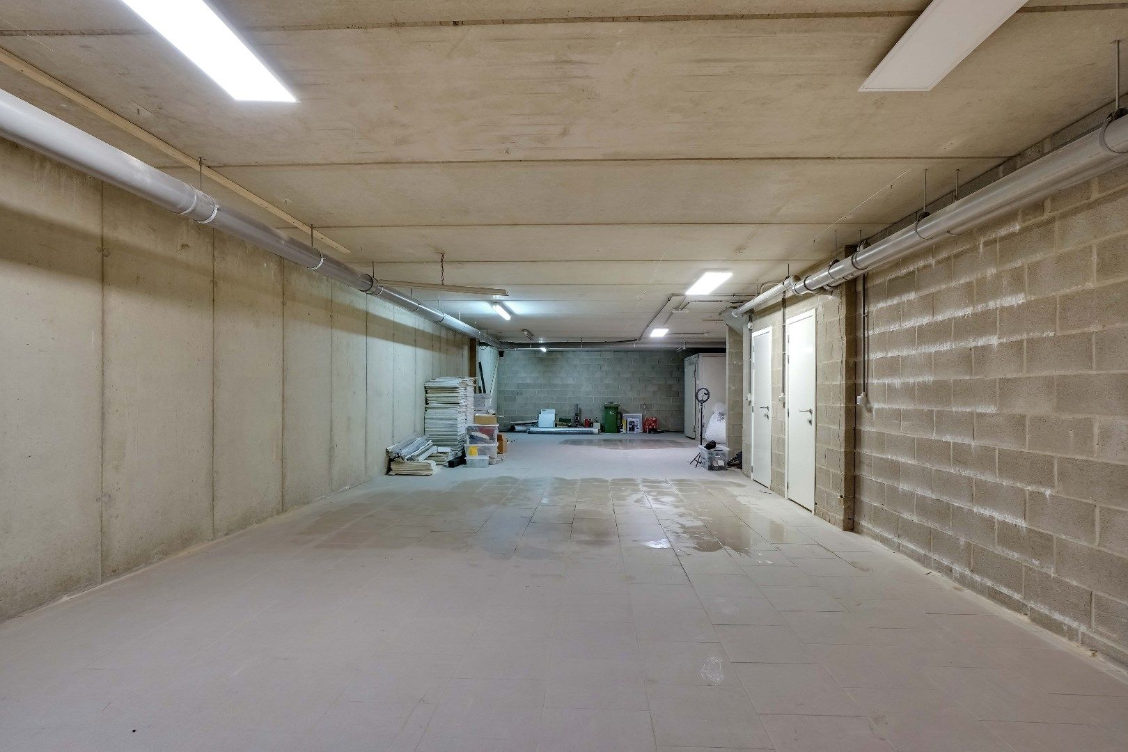 HANDELSPAND MET EEN BRUIKBARE OPP. VAN 325 M² IN CENTRUM LANAKEN !  foto 16