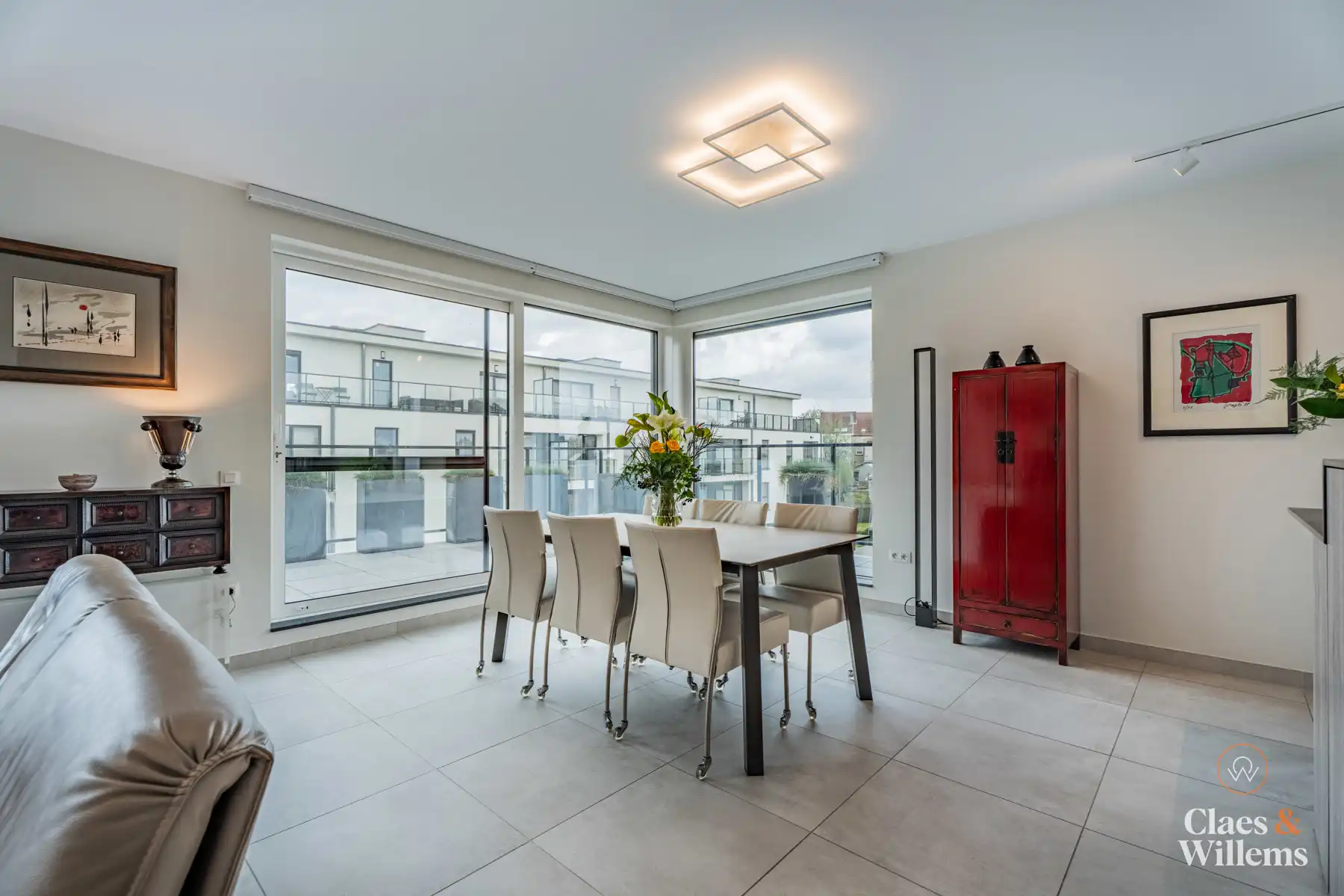 Stijlvol 3 slaapkamer appartement met terras te Halle foto 4