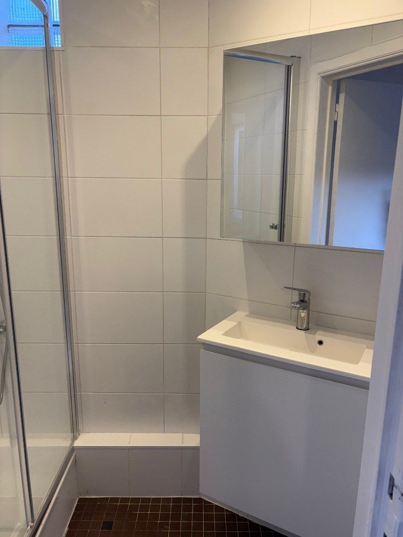 Ongemeubeld appartement met 2 slaapkamers - mooi open zicht foto 10