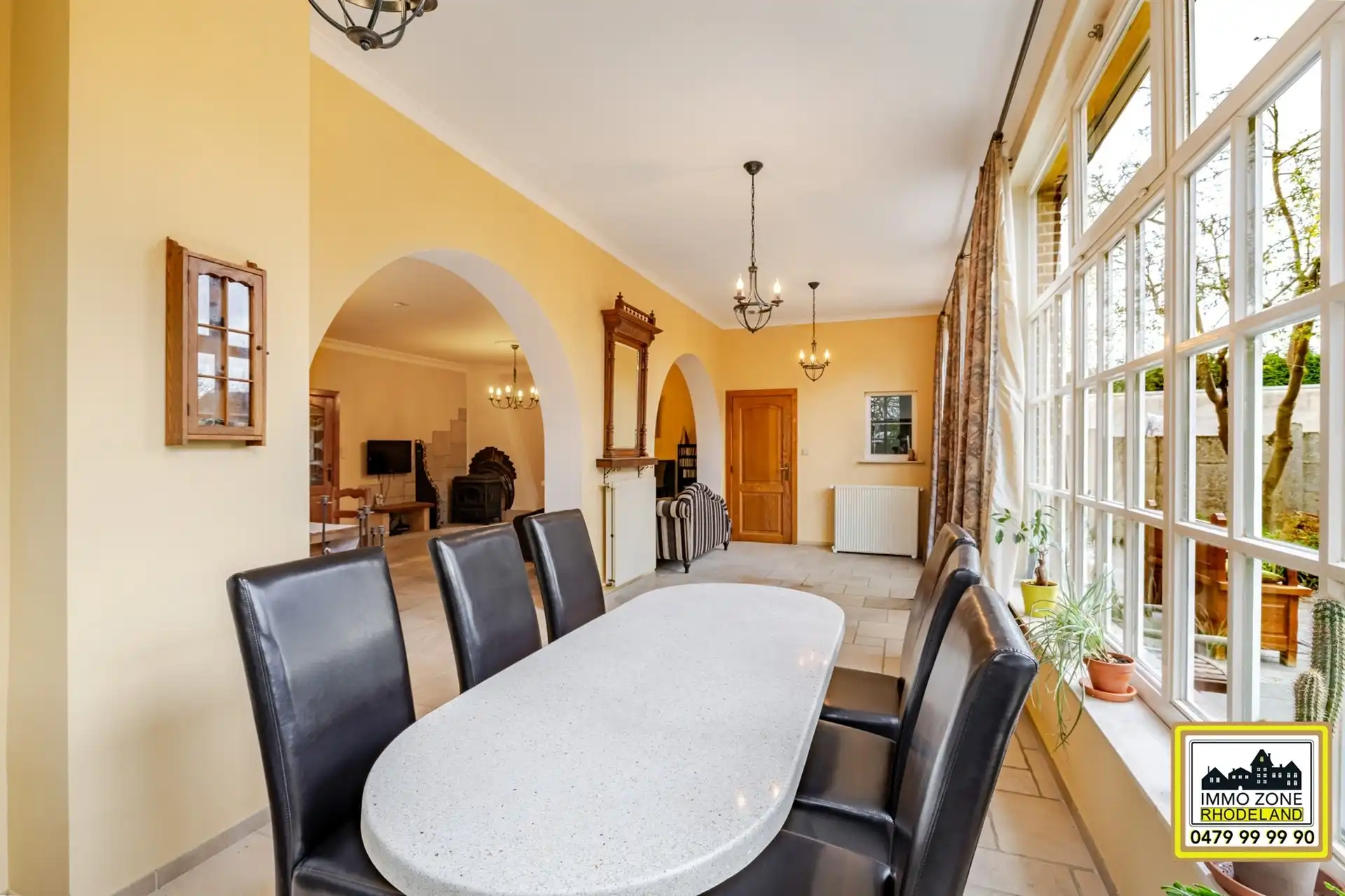 Statige burgerwoning met privaat tuindomein foto 9